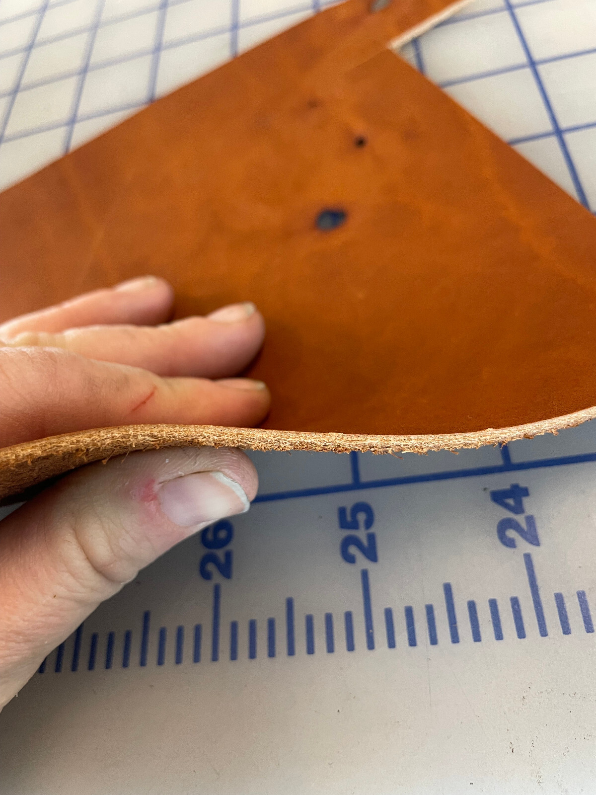 10 LBs Full Grain Leather Scrap- Chrome Tan- Tobacco/Brown 5/6oz $2.50/lb