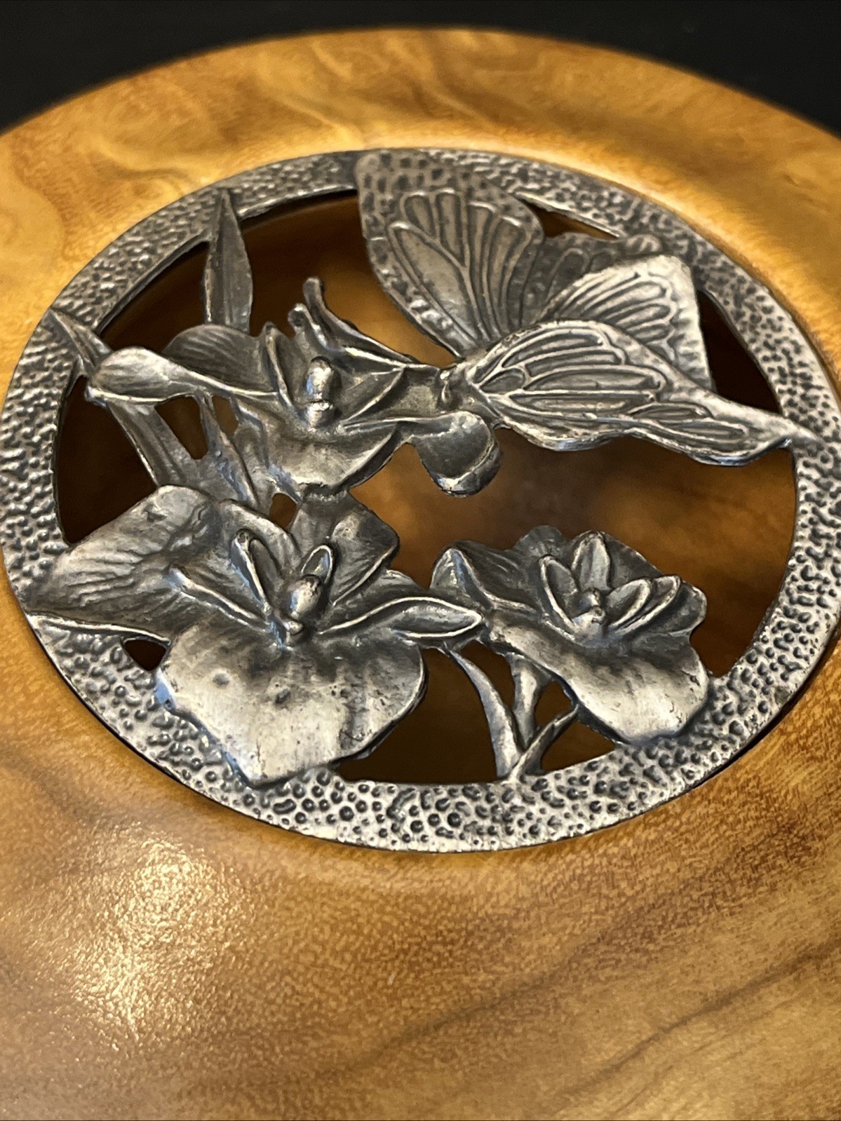 Handcrafted Camphor Laurel Wood Potpourri Bowl Butterfly Pewter Lid Australia
