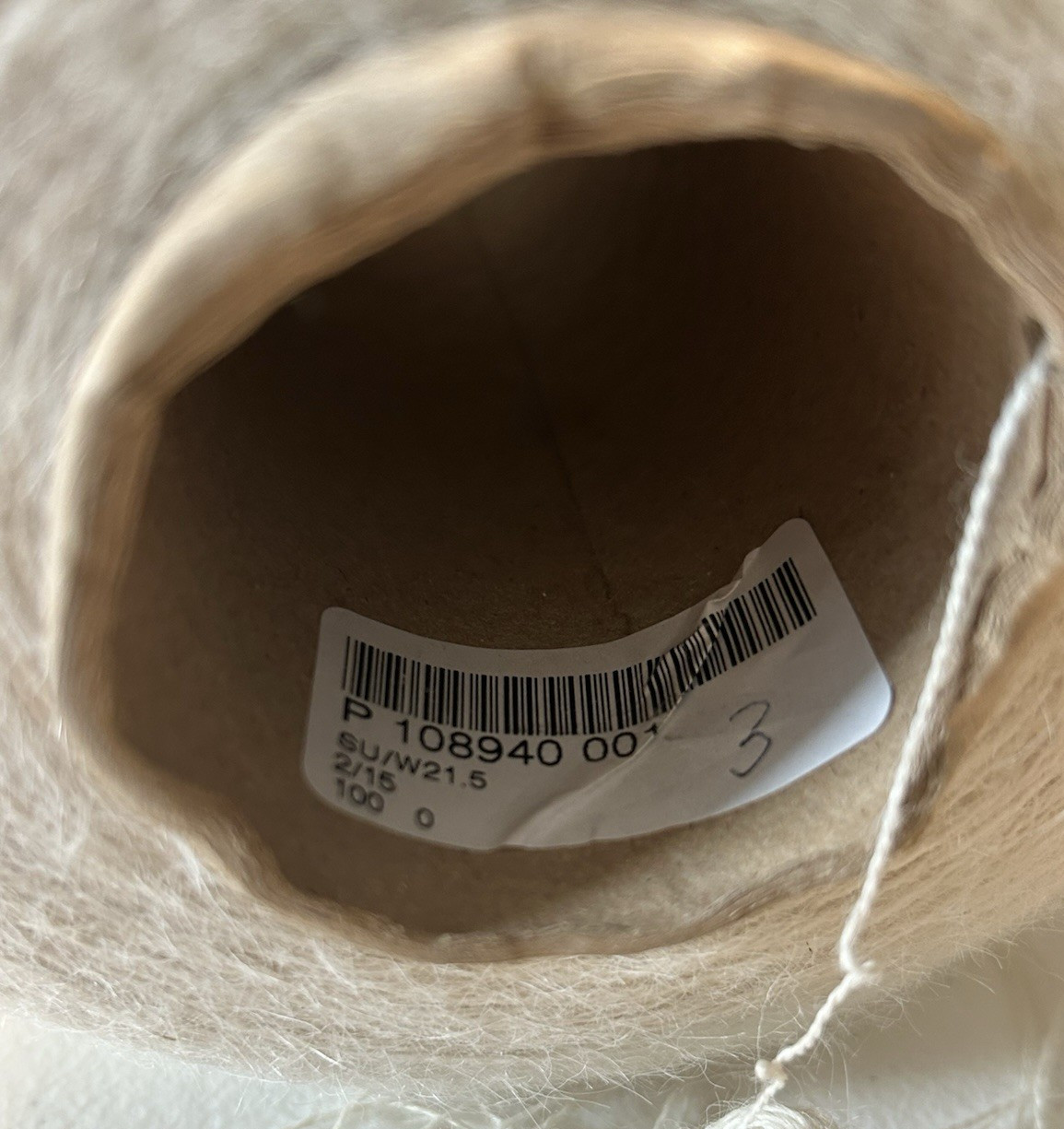 Beautiful Spool Cone Peru 2/15 SURI Alpaca Wool Yarn 2lb 2oz 970g 0001 Cream H