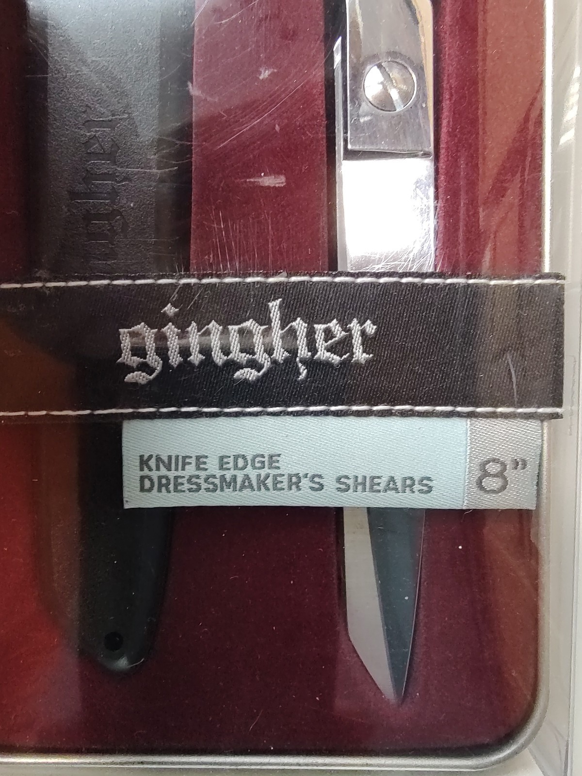 NEW Gingher 8-Inch Knife Edge Dressmaker’s Shears Model #G-8 New In Original Box