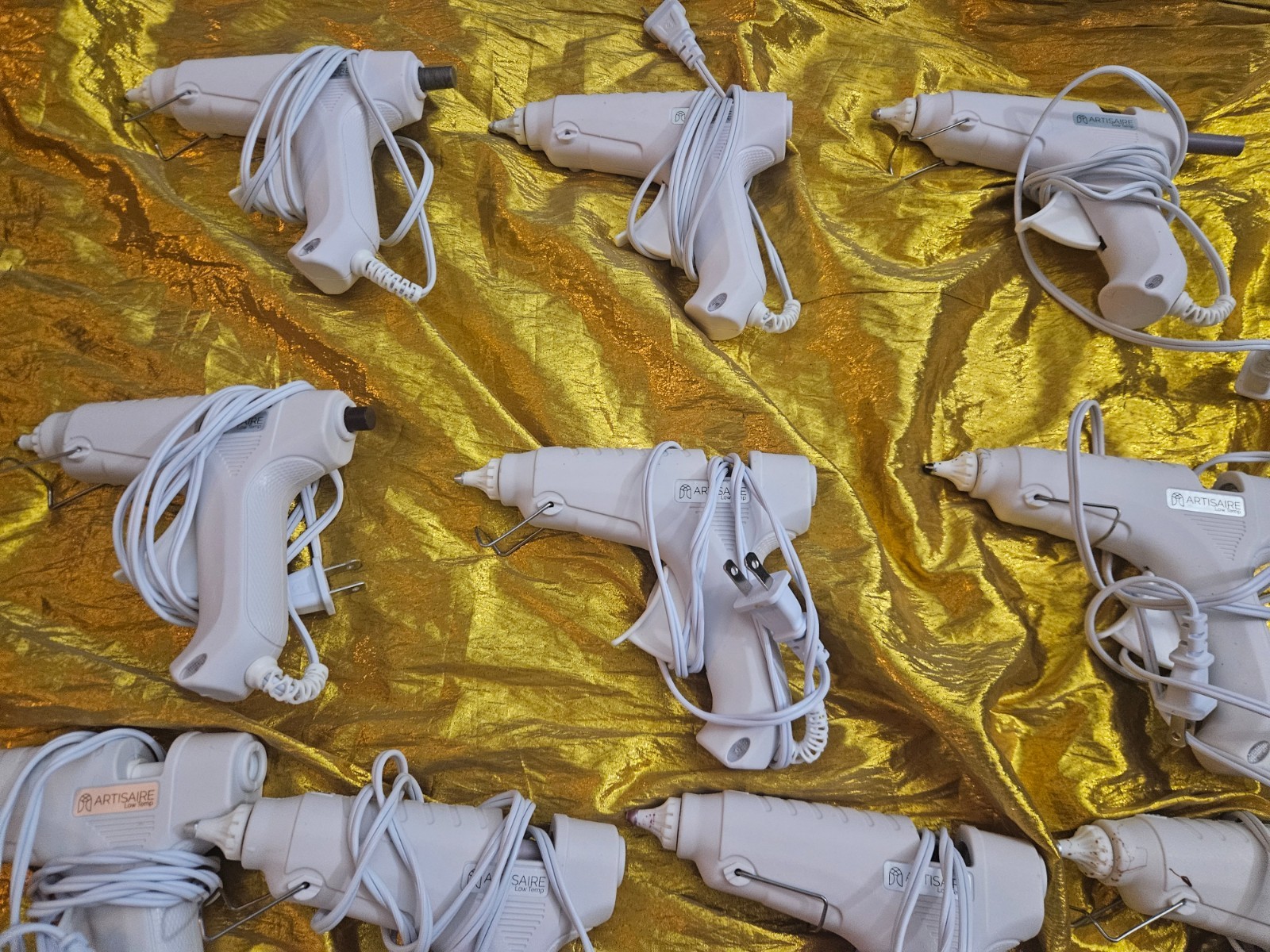 26 LOT OF SUREBONDER Glue GUN AND ARTISAIRE Wax GUN GUNS Low Temp CRAFTING Tool!