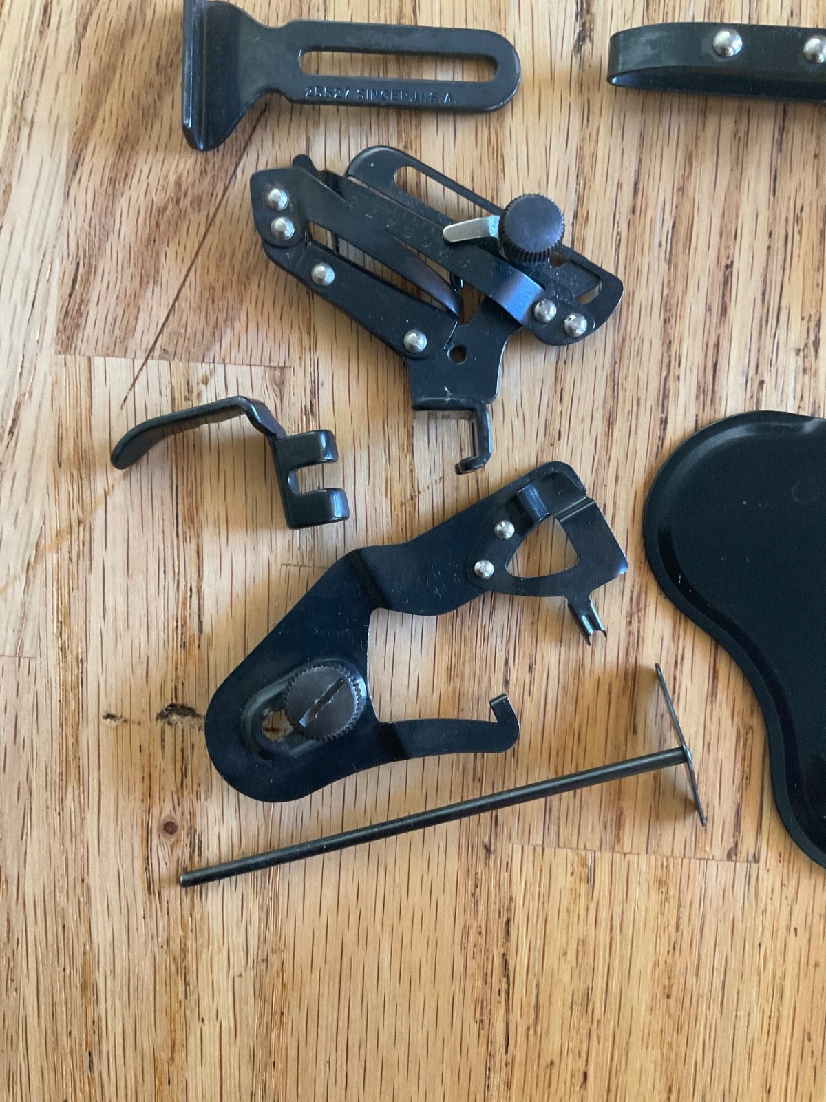 Singer Blackside Sewing Feet & Attachments Low Shank 221, 201, etc