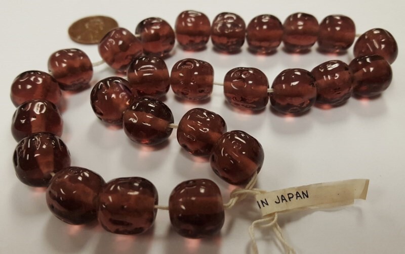 24 VINTAGE JAPANESE CHERRY BRAND GLASS AMETHYST 14mm. BAROQUE ROUND BEADS 4678T