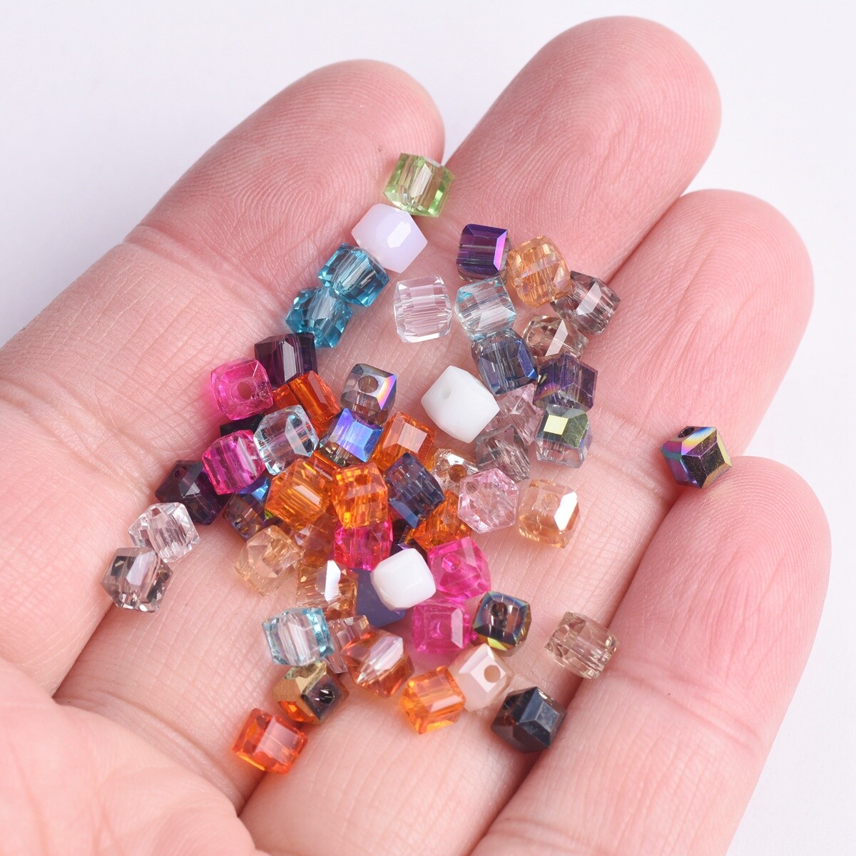 100pcs 4mm Small Cube Faceted Cut Crystal Glass Loose Beads Lot for DIY Jewelry