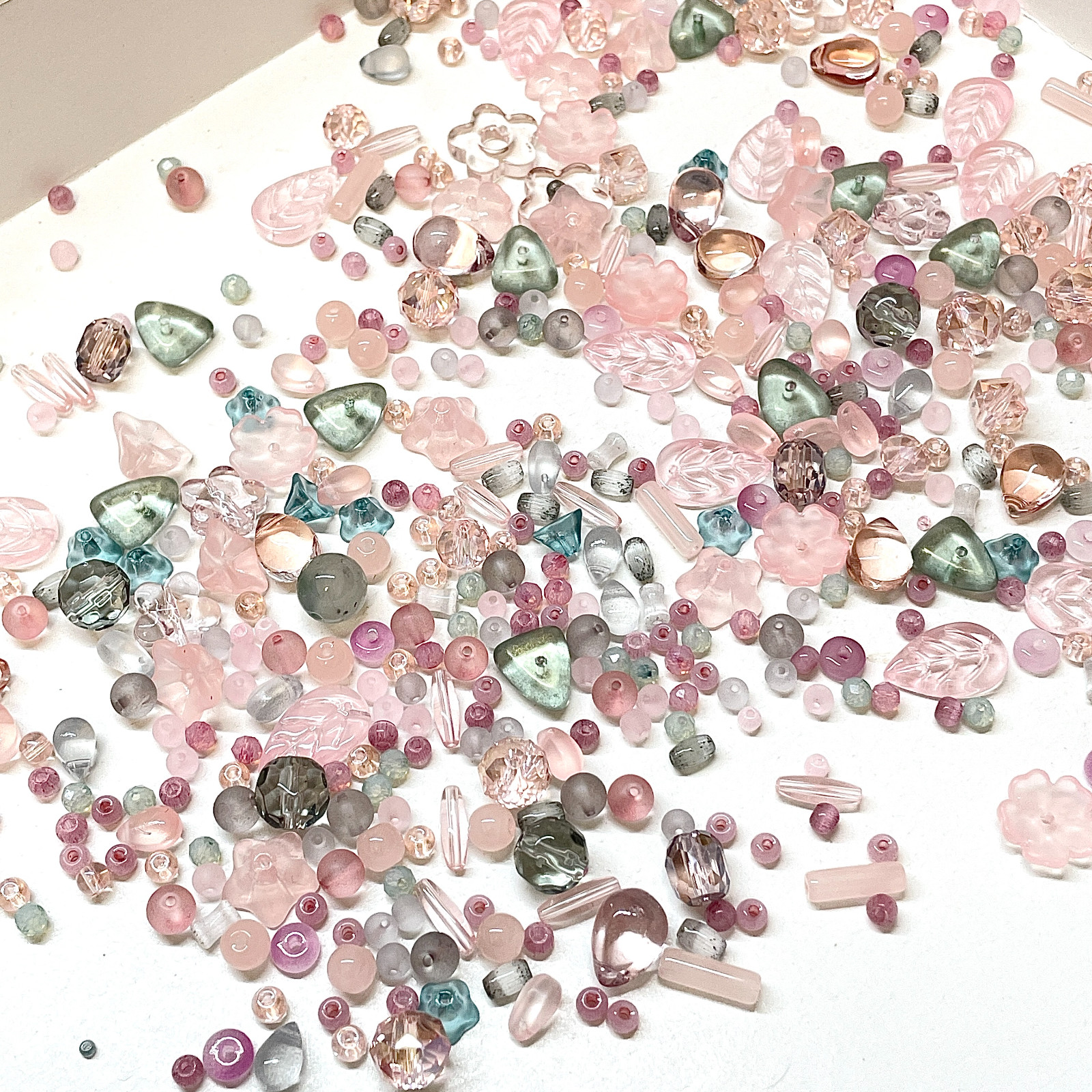 1.7oz Handmade Glass Beads for Jewelry Making – 200 Mixed Styles Assortment