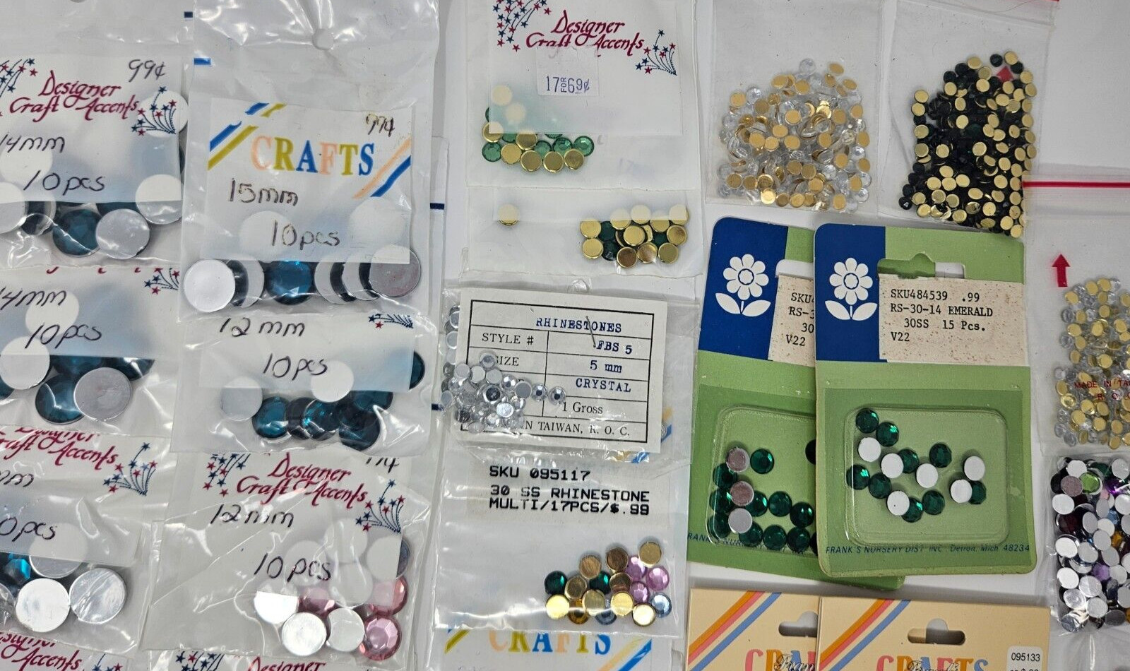 Lot of 25 Packs Assorted Vintage Glue-On Jewels Rhinestones Sewing Crafts