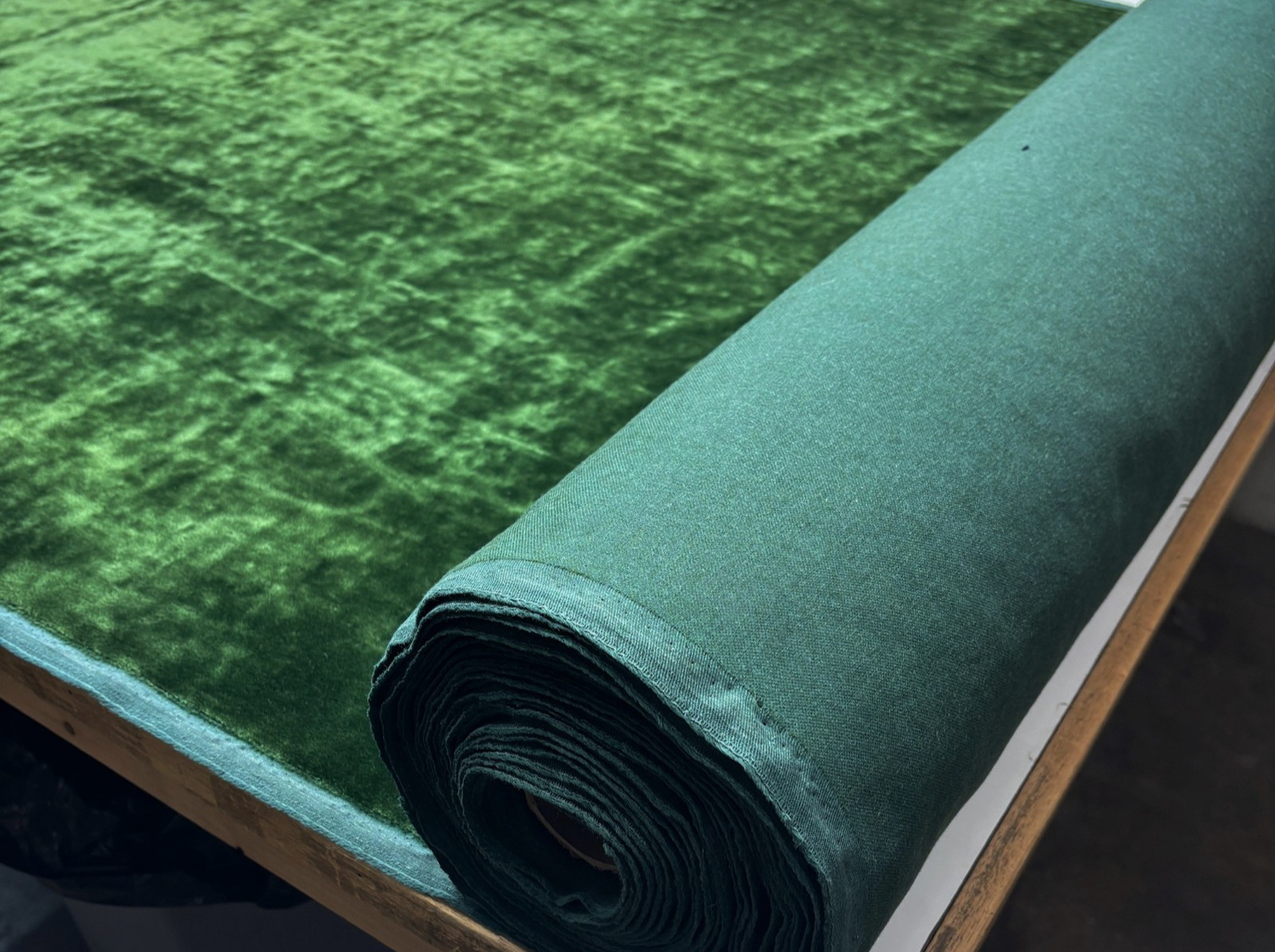 DESIGNER MOHAIR HEIRLOOM GREEN WOOL VELVET MULTIPURPOSE FABRIC BY YARD 55″WIDE