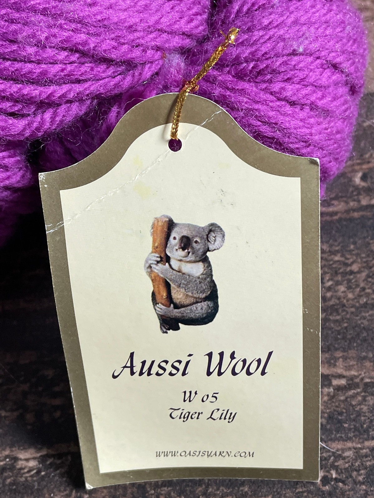 Aussi Australian Wool Lot 5 skeins Dyed Yellow Green Magenta Natural Yarn NWT