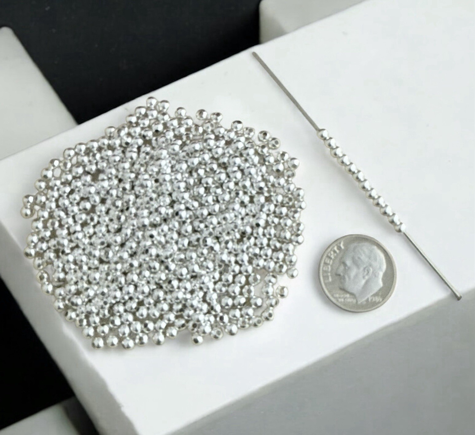 500 Bright Silver Spacer Beads 3mm Round Seamless 1.4mm Hole Jewelry Findings