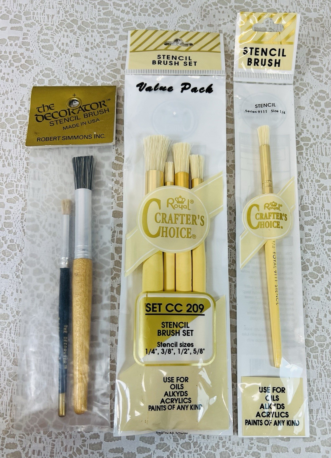 70 Paint Brushes By Plaid * Grumbacher * Royal * Loew-Cornell * Atlas * Misc