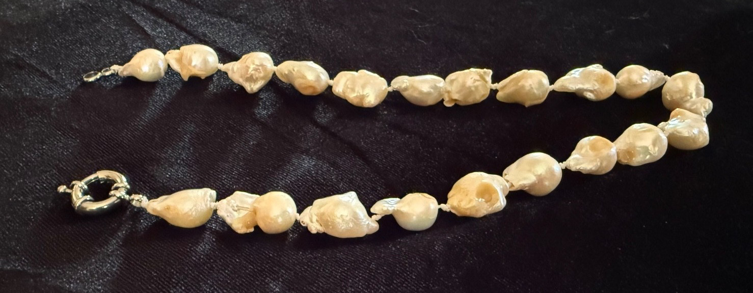 Vintage Freshwater Baroque Pearl Necklace with Metallic Clasp 17.5″ Long