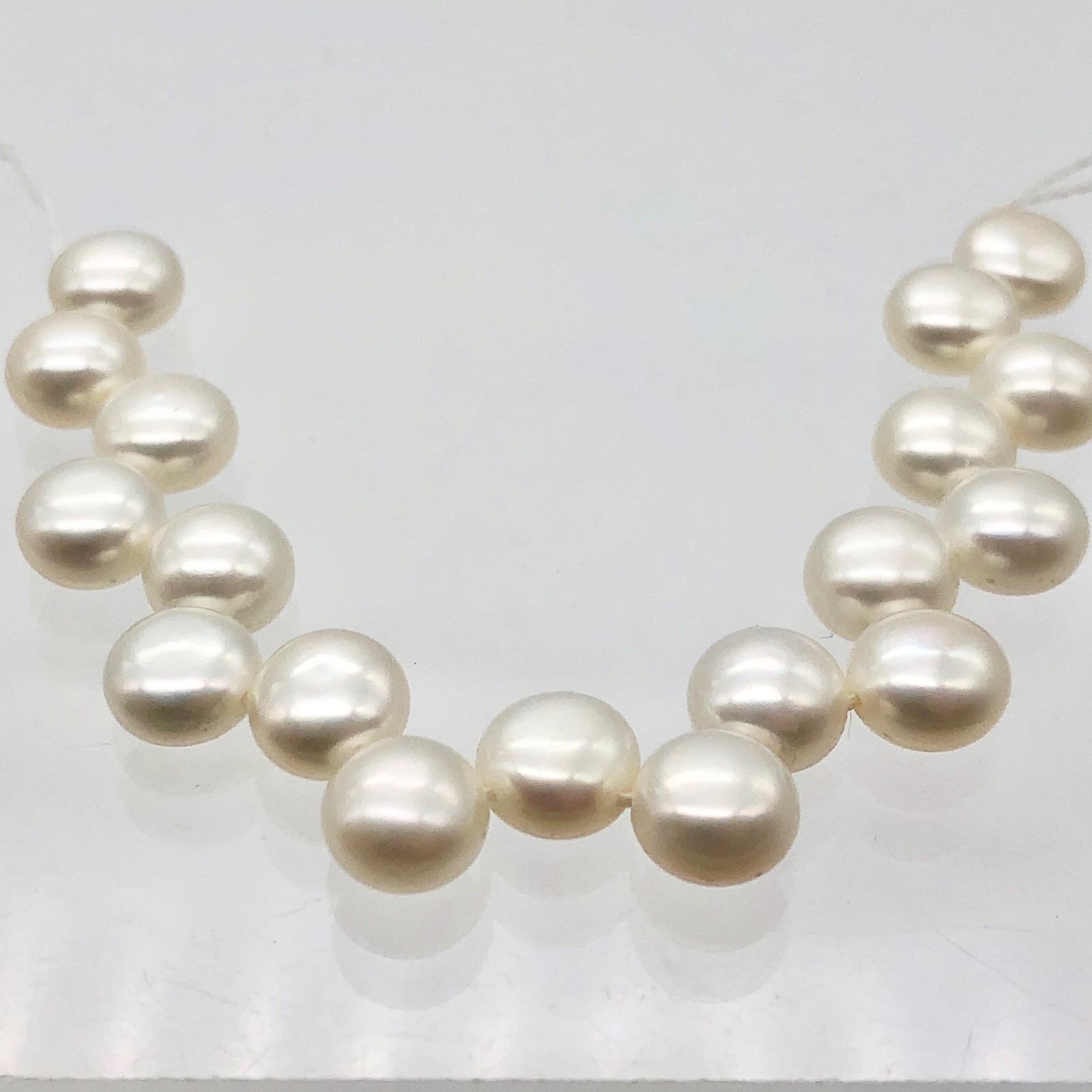 Unique Creamy top-Drill FW Button Pearls | 7×5-7.5x5mm | 18 Pearls |