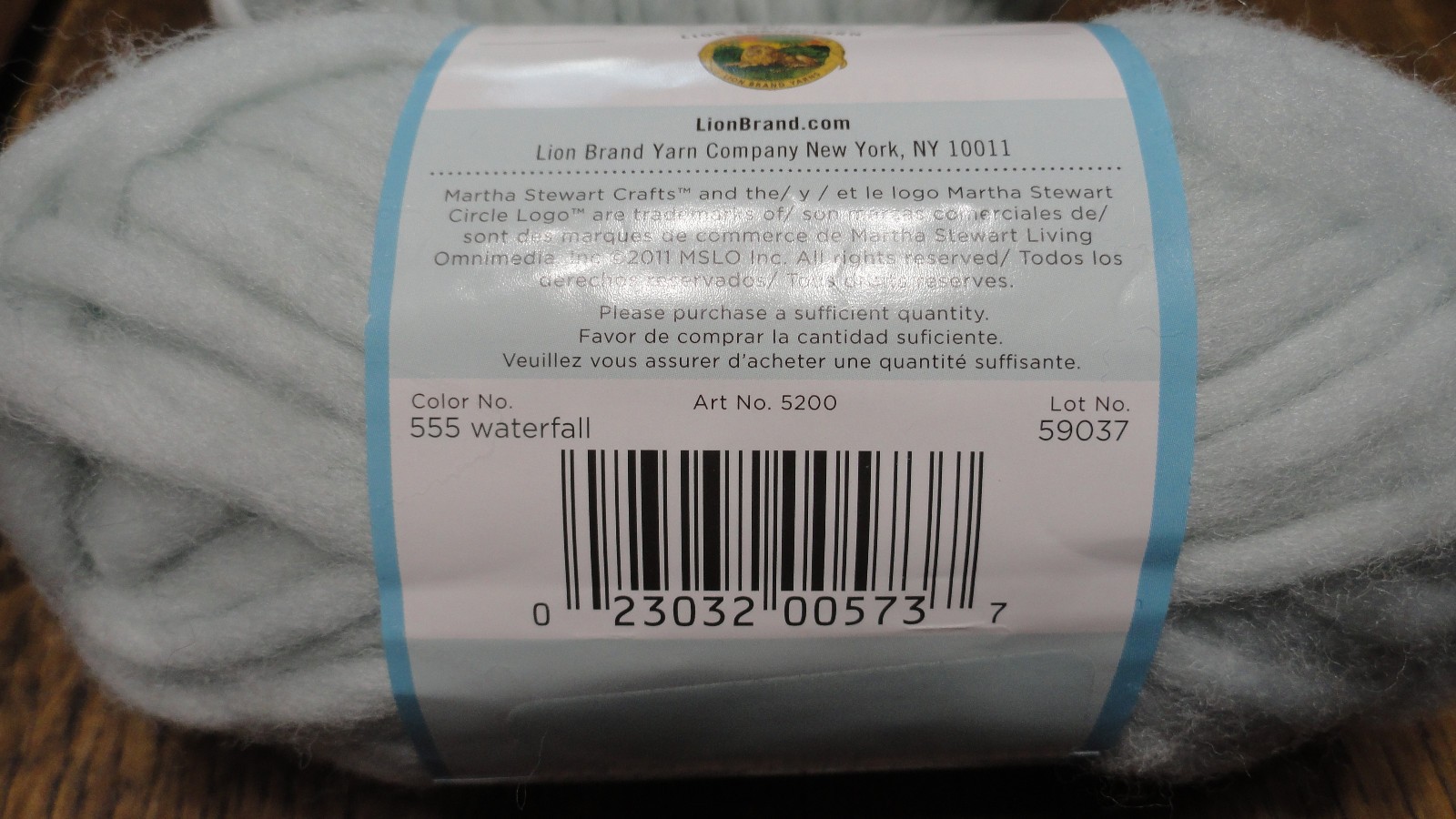 Martha Stewart Roving 100% Wool Yarn Bulky Waterfall Light Blue 2 1/2 skeins