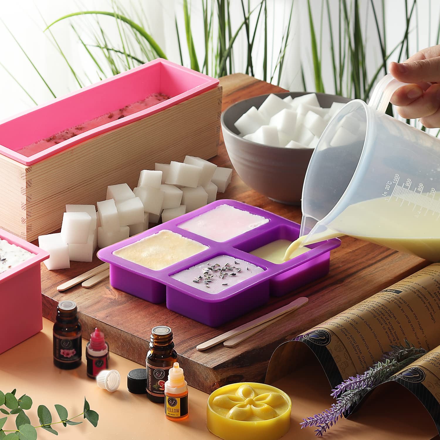 CraftZee Large Deluxe Soap Making Kit- All-in-One Homemade Melt & Pour DIY Craft