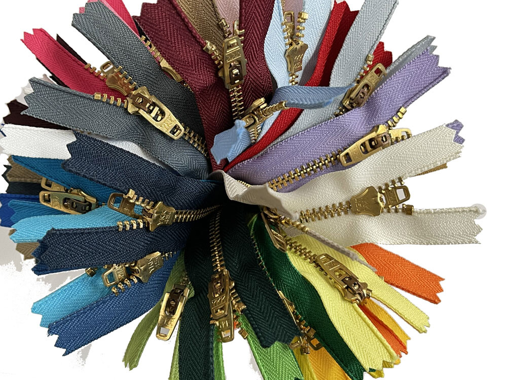 20pcs YKK #4.5 Brass Pant/Dress Zippers Bulk Closed-End 20 Colors Length 4″ -11″