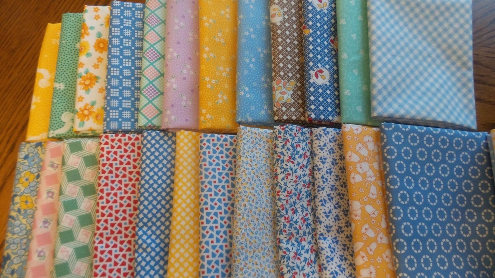 12 Fat Quarter Bundle 1930s Darlene Zimmerman Robert Kaufman Quilt Fabric