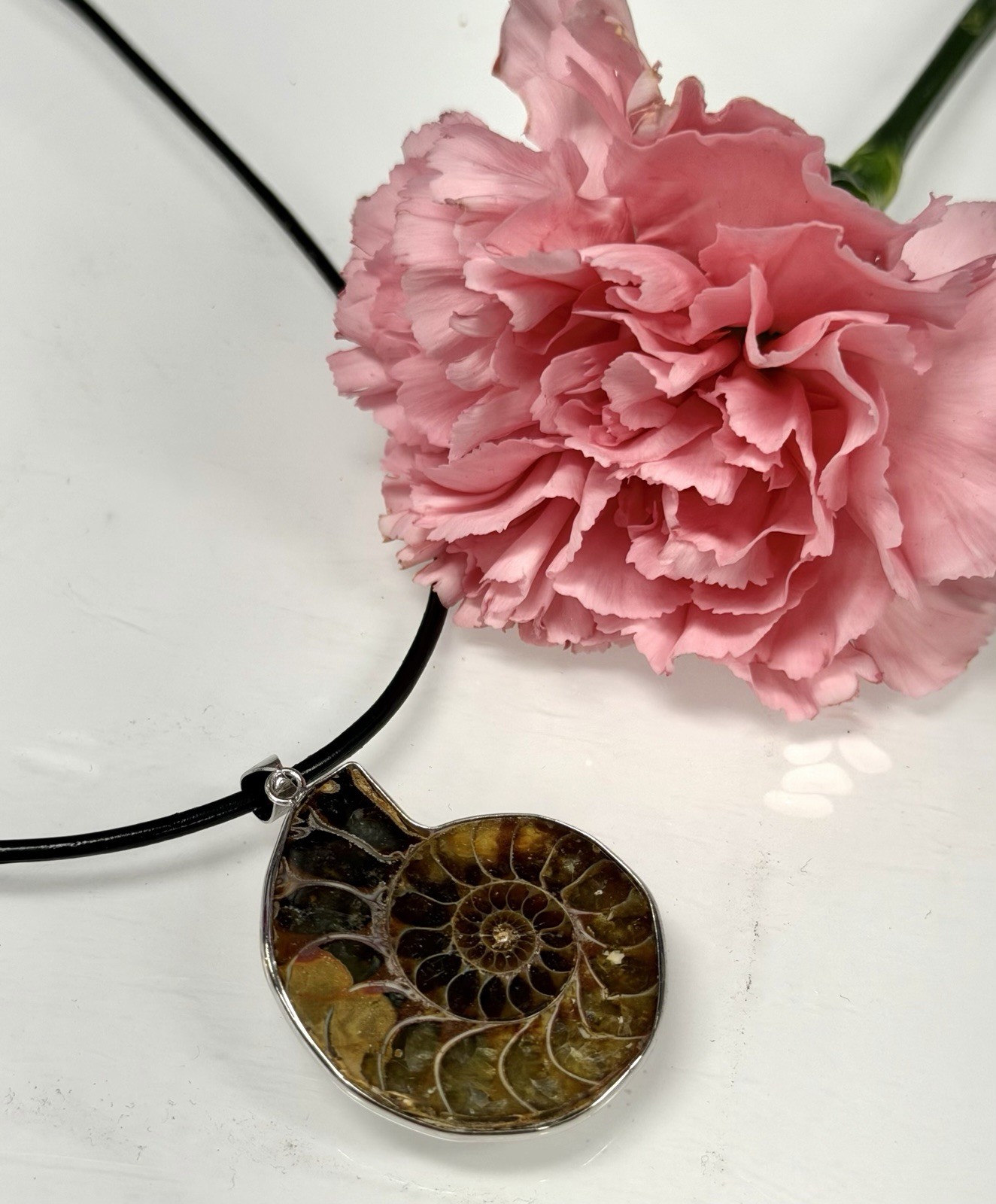 Wholesale Lot 12 Pcs Ammonite Pendant With Rhodium Findings Natural Crystal