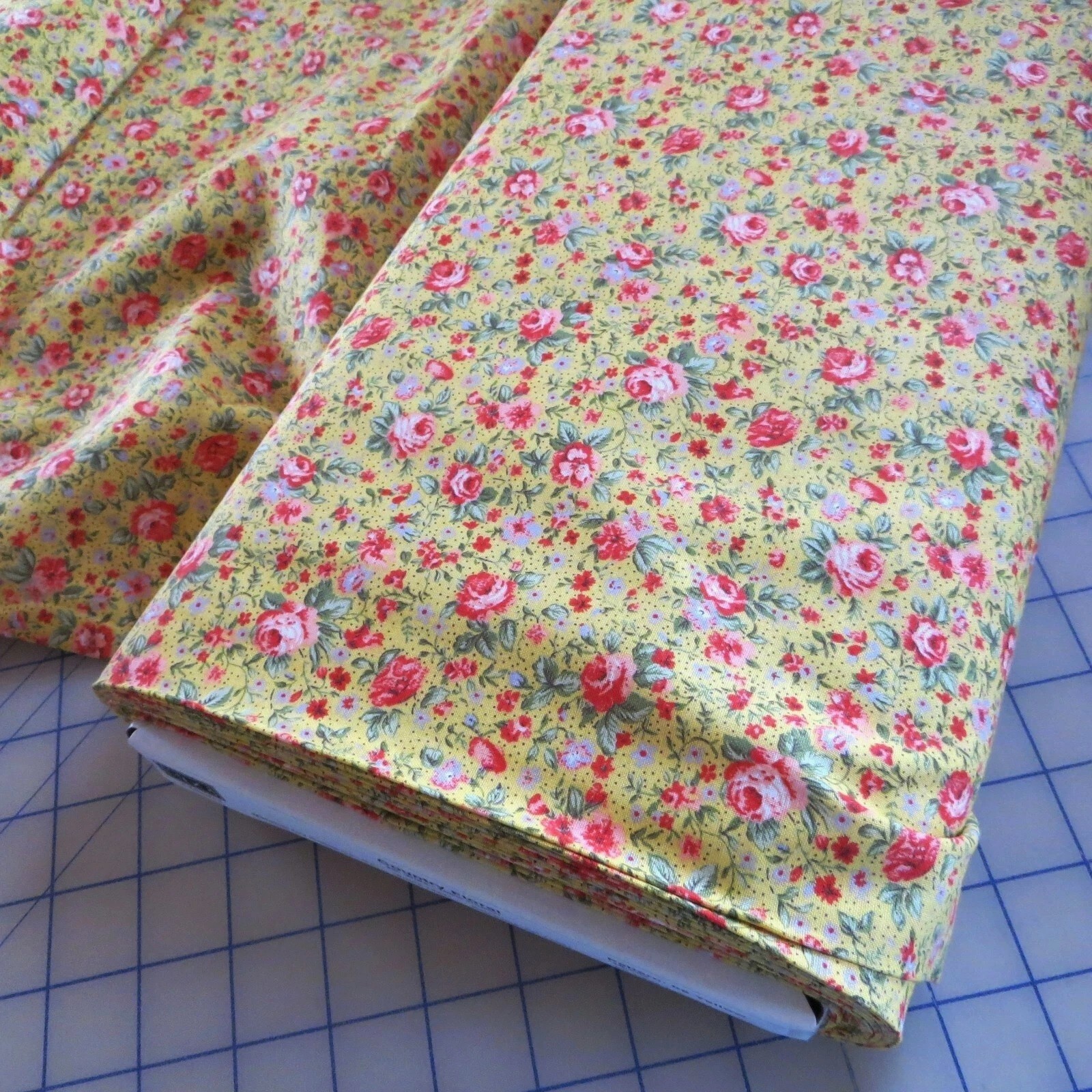 Yard ~ Country Floral Pink Roses On Yellow ~ $3.99 Ships Any Amount Of Fabric.