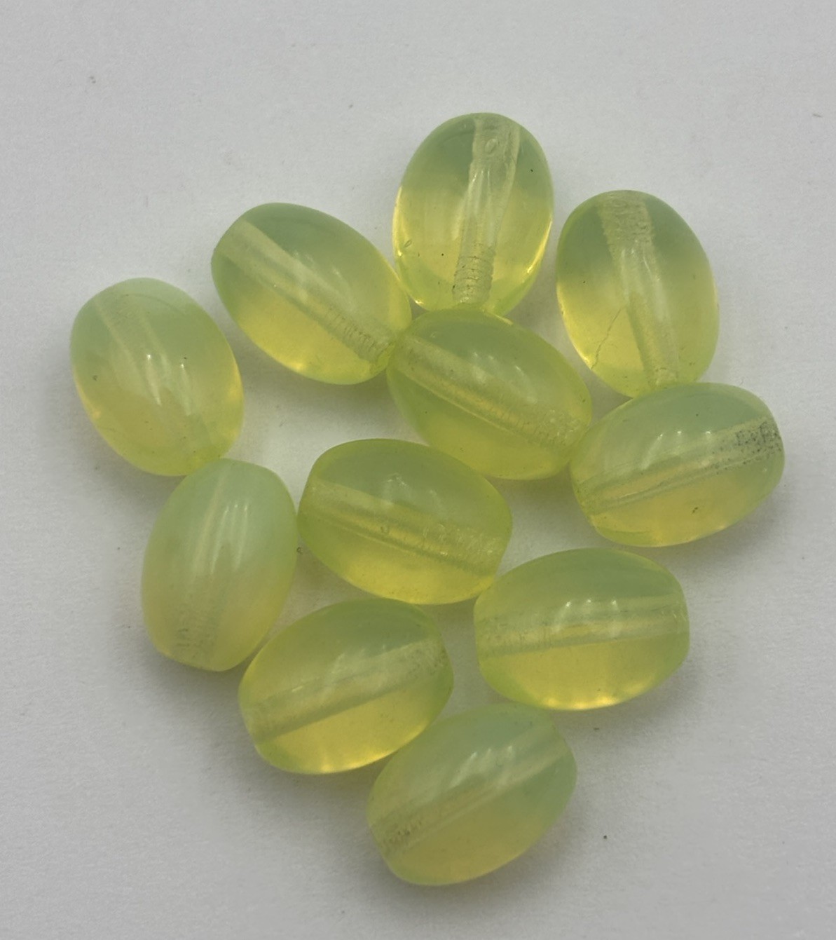 11pc Uranium Vaseline Glass Melon Oval Beads 11mm UV Reactive Drilled