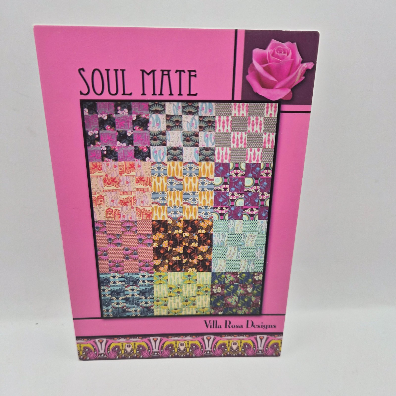 Soul Mate Quilt Pattern by Villa Rosa Designs (54″ x 72″)