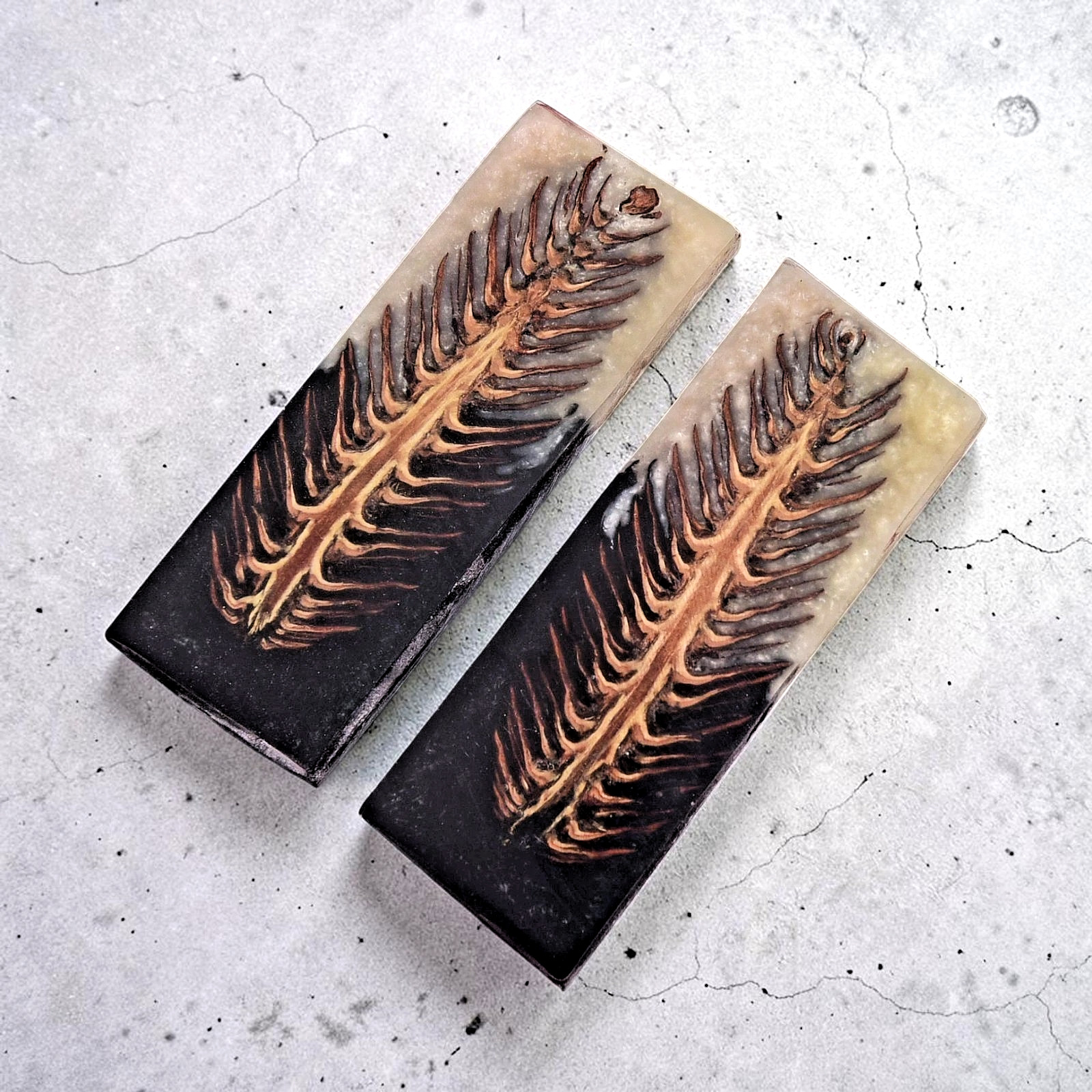 Custom Made Stabilized Pine Cones Resin Pair Scales Knife Making Handle HH-226