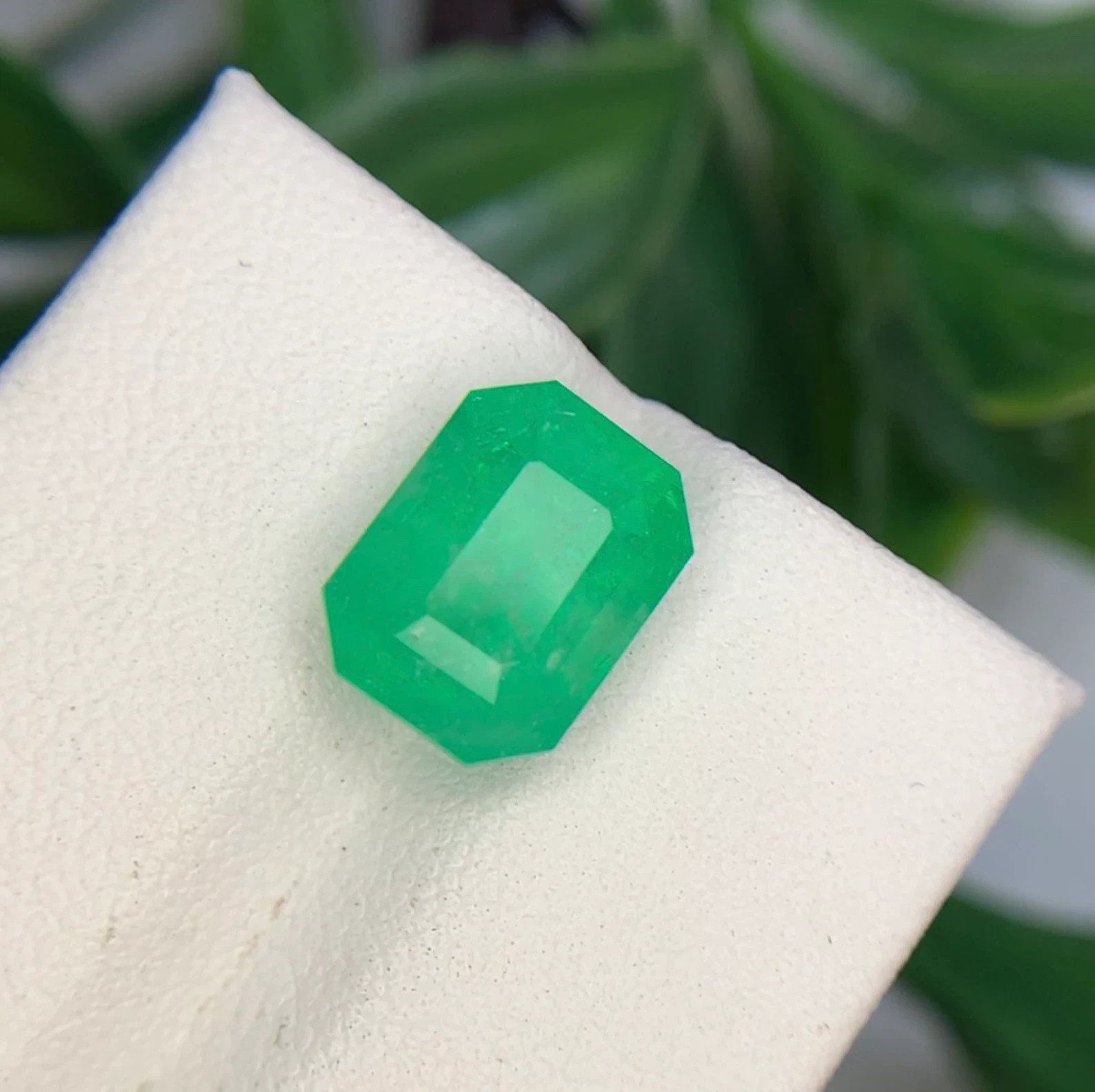 7×5 MM Natural vivid Emerald Octagon Cut 1.13 Cts Loose Gemstone For Jewelry