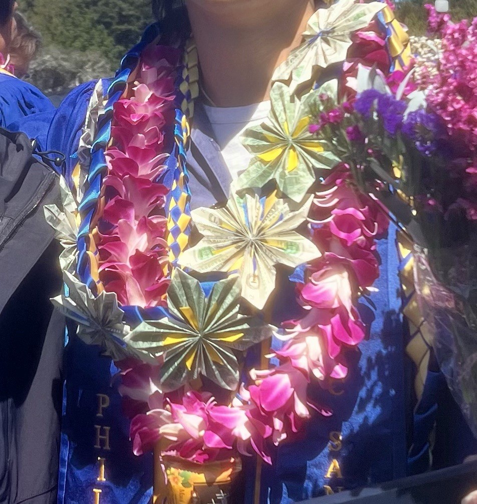 Hawaii Origami Money Lei-Graduation. $21 cash Back value!