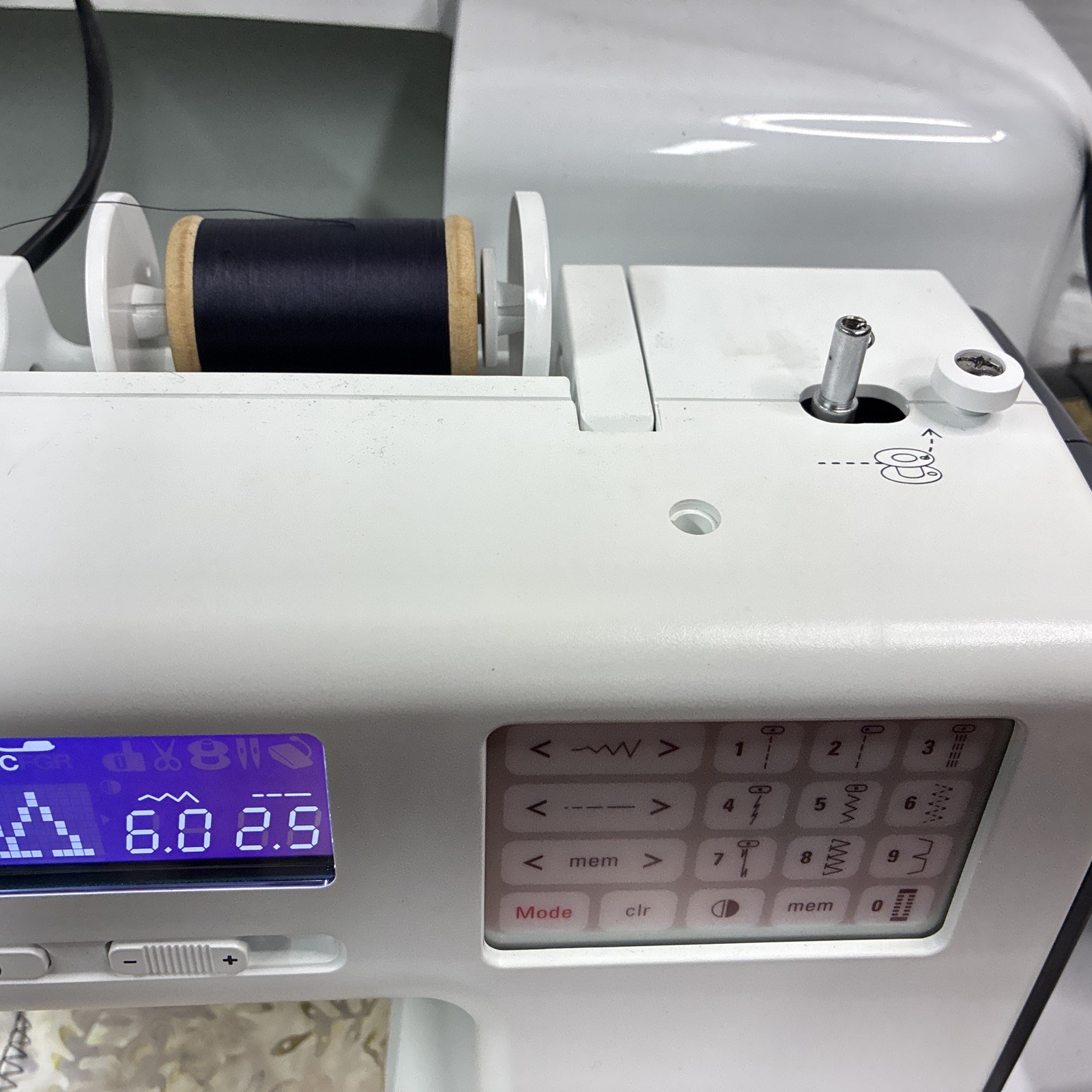 Bernette B38 Swiss Design Computerized Sewing Machine See Description