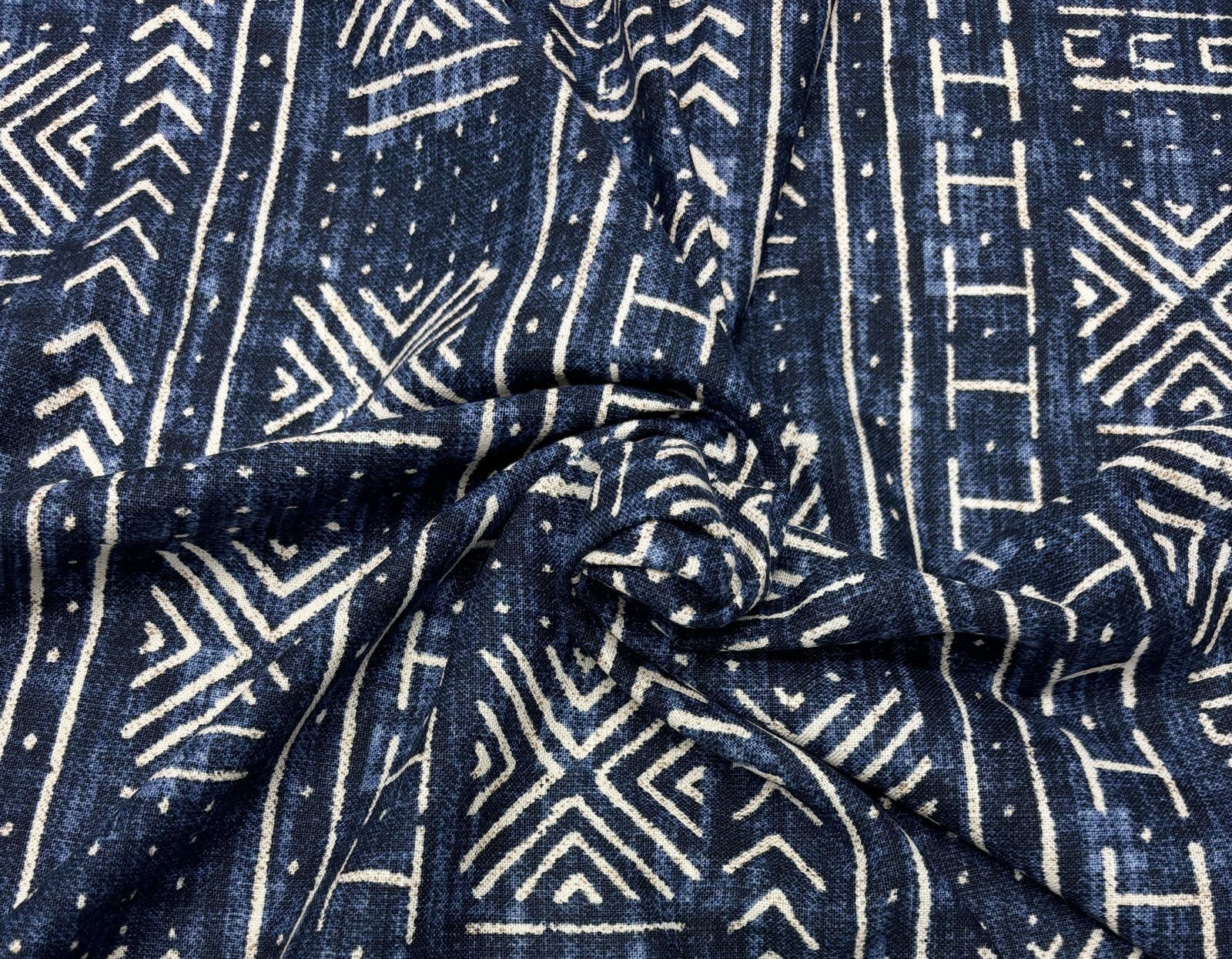 GENEVIEVE GORDER MALI MUD CLOTH INDIGO GEO MULTIUSE LINEN FABRIC BY YARD 54″W