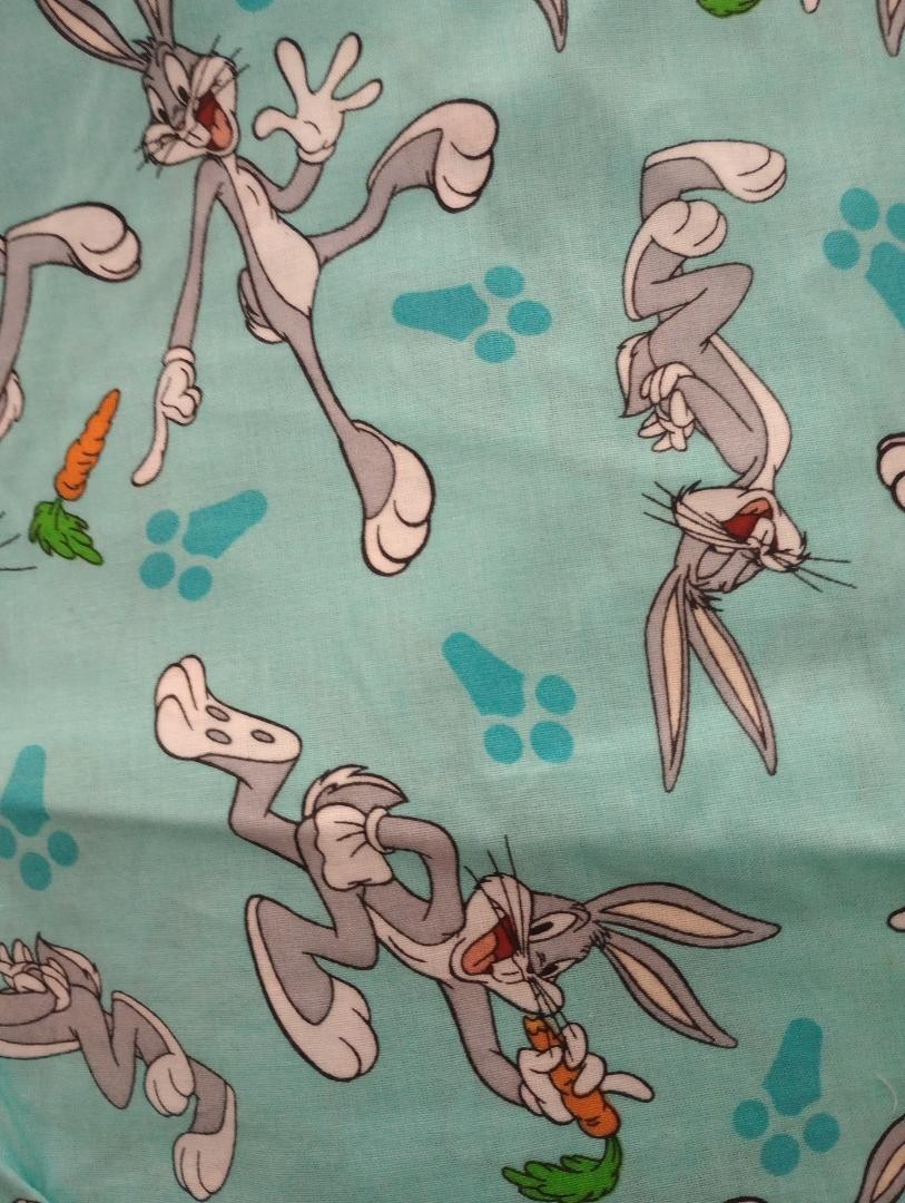 looney tunes bugs carrot fun fabric light blue 10 x 9 inch
