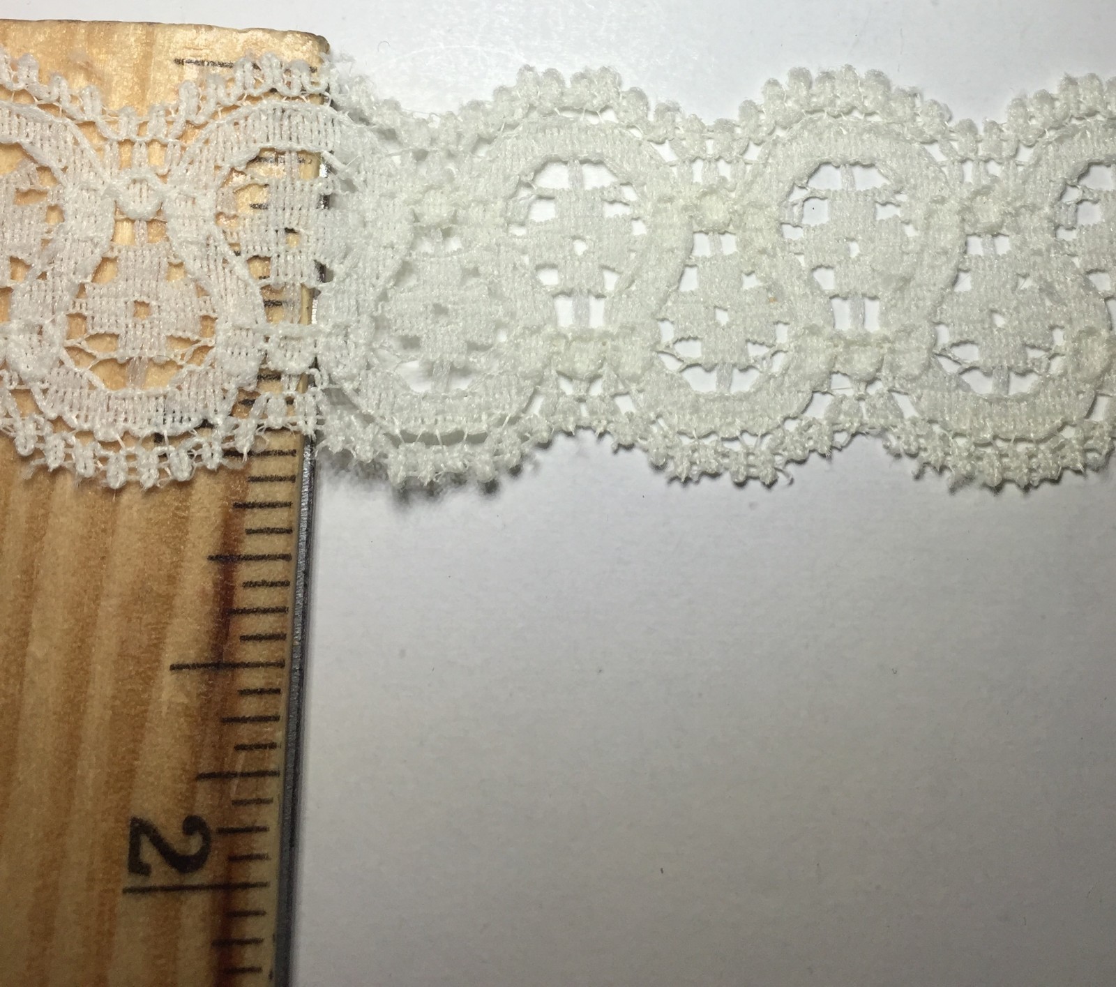 1″ Flat Lace Trimming – 25 Continuous Yards – Made in USA!