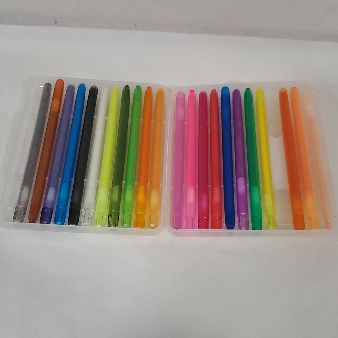 More than Magic Sweet Scented Twistable Crayons 22 Pack (Missing 2) Non Toxic