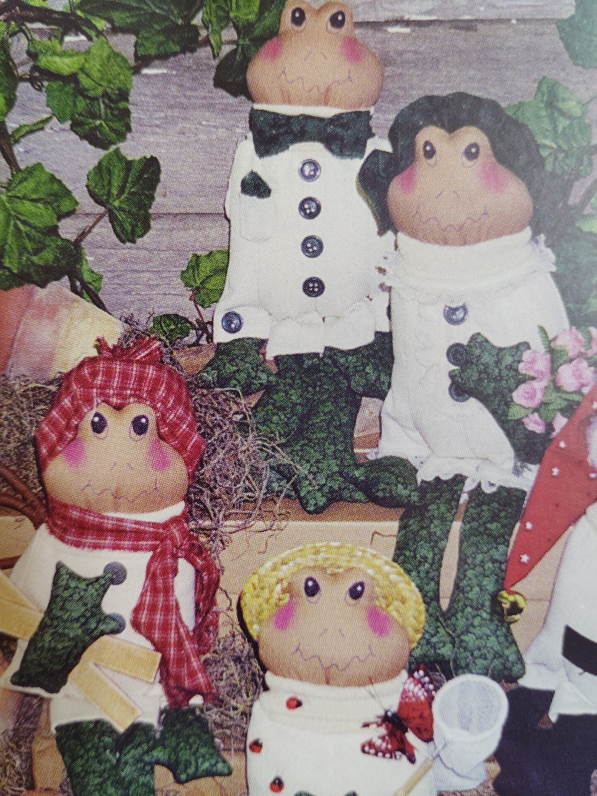 Goodies From Grandma 193J Croakers Frog Dolls Gloves Craft Sewing Pattern UC