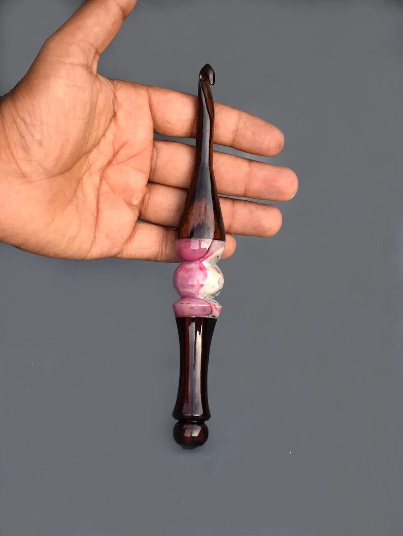 Crochet Hook Set of 7 – Ergonomic Wooden Crochet Hook, HANDMADE Crochet Hook