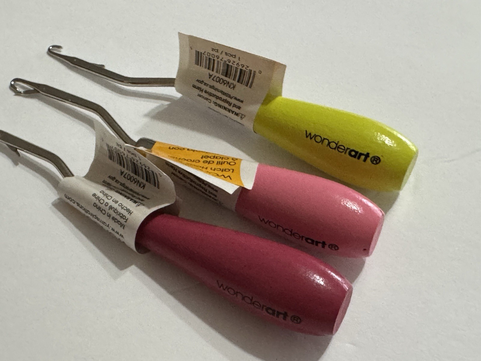 Wonder Art Latch Hook Tools – NEW – Various Colors, Quantity Discounts!