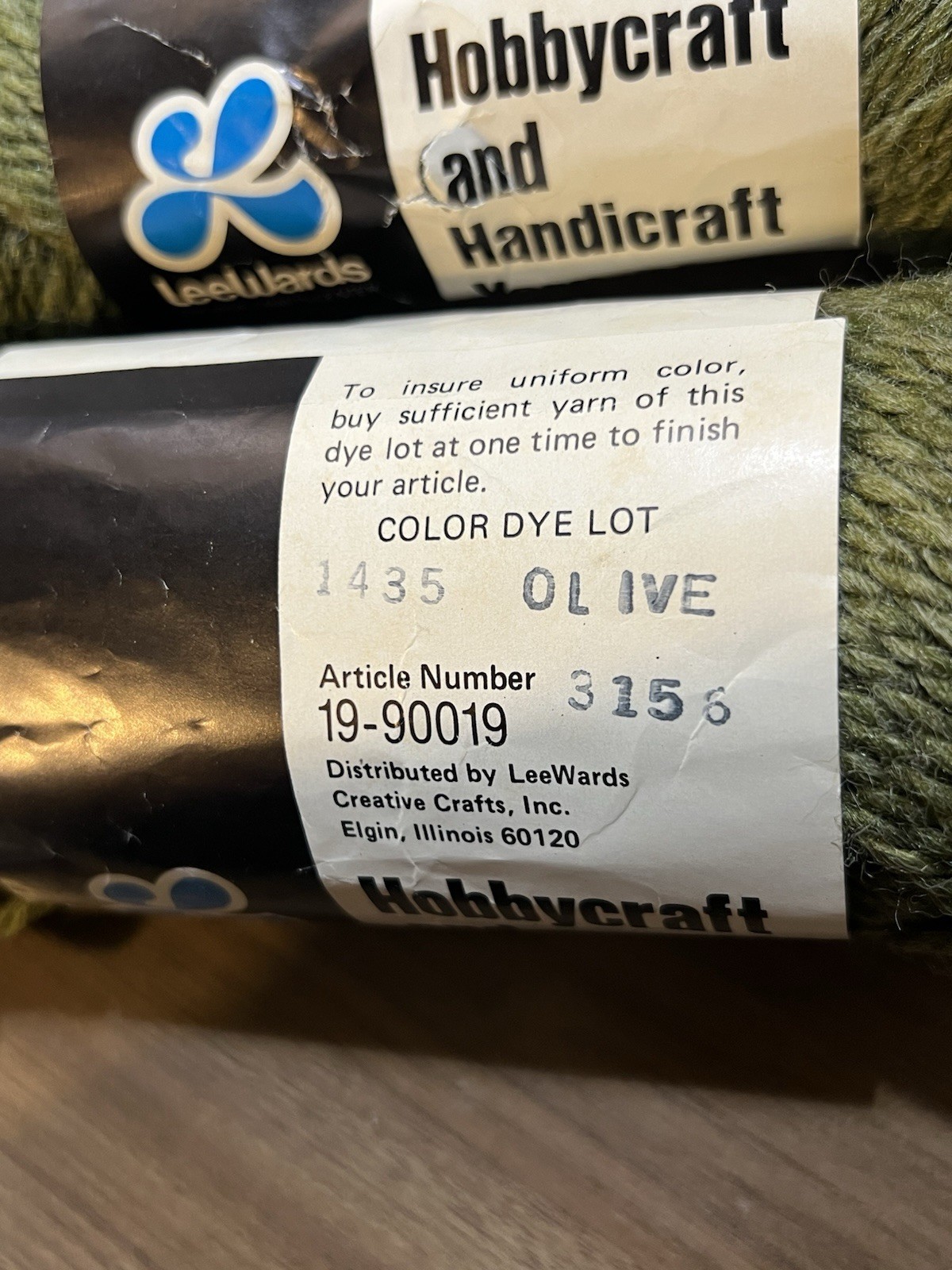 LeeWards HANDICRAFT Yarn OLIVE Acrylic 3.5oz ea 3-ply. Set of 5