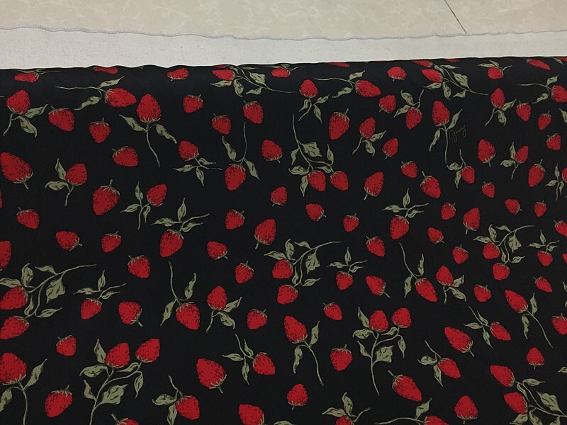 100% PURE Silk 17 Momme Crepe Silk Fabric Strawberry 44″ wide 1 meter XL004