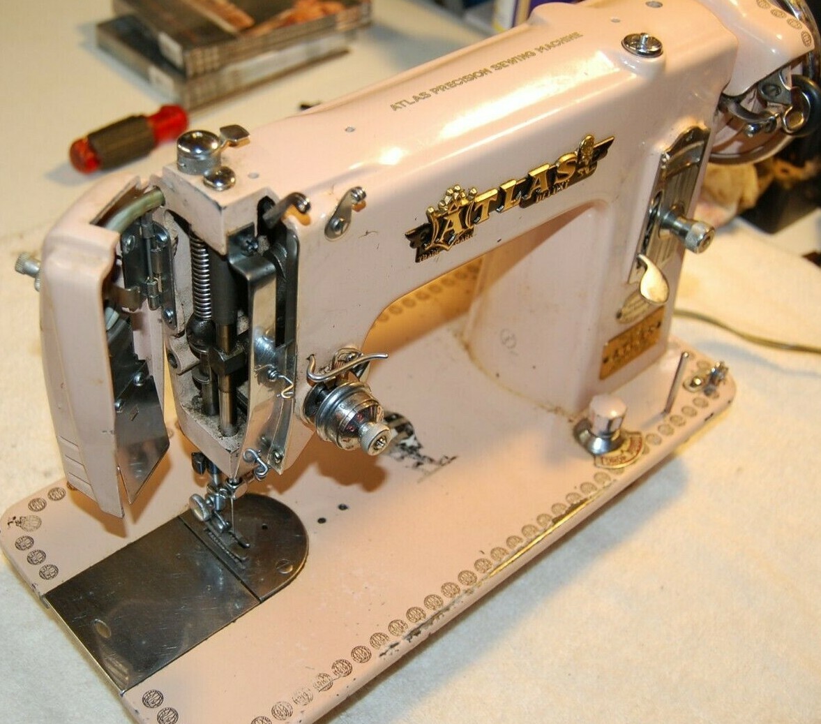 R0 Atlas Pink 1950s Sewing Machine original parts replace Free ship discounts