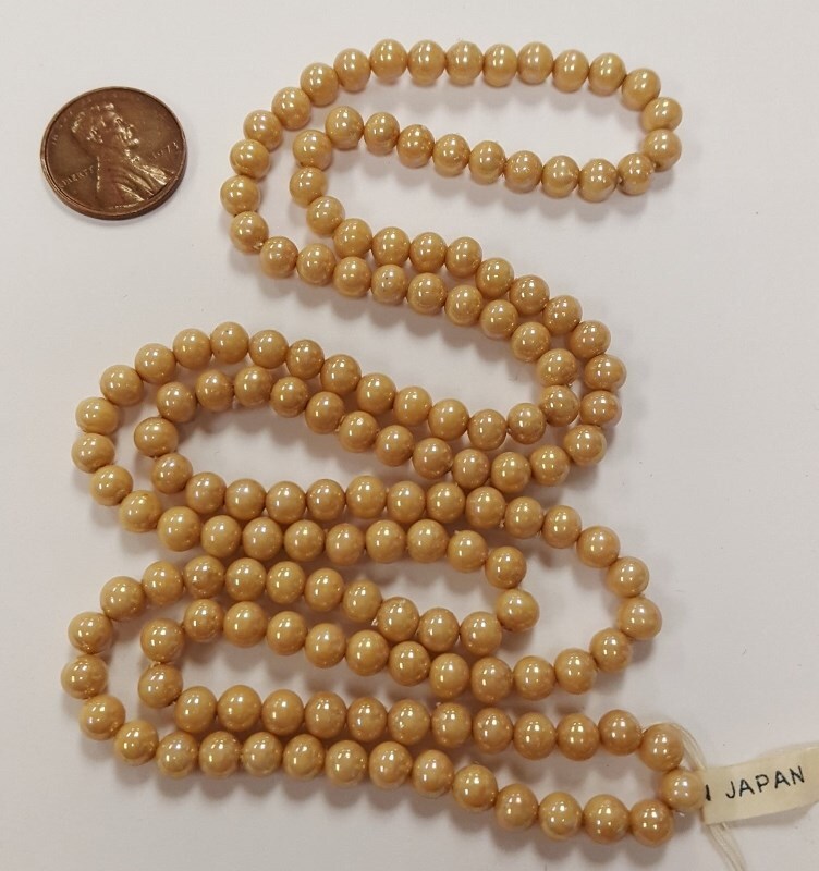 150 VINTAGE JAPANESE CHERRY BRAND GLASS BEIGE SATIN AB 5mm. ROUND BEADS 4724