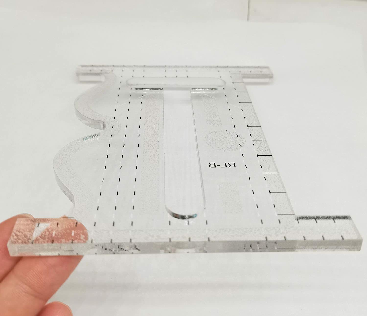 1X DIY Quilting Ruler Straight Curvy Quilting Tool with a Cut Out Center Sewing