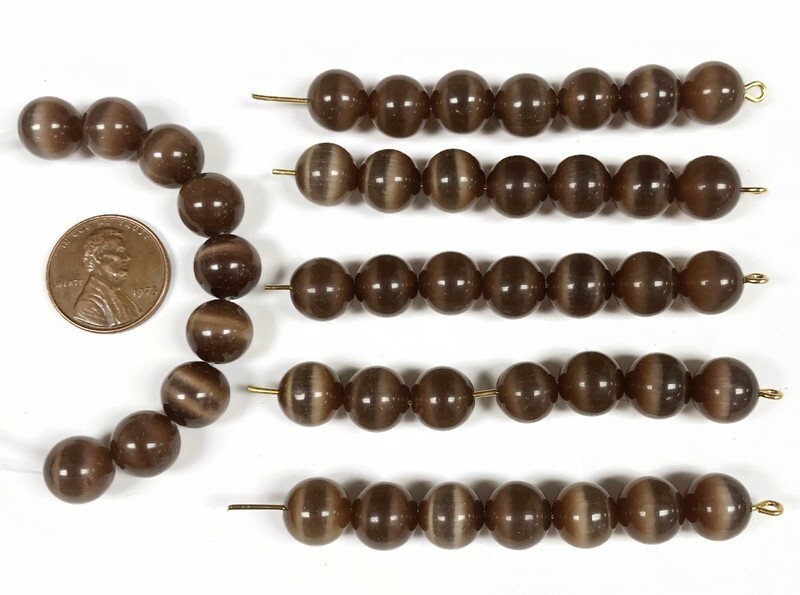 38 Cat’s Eye Fiber Optic Glass Chocolate 10mm. Smooth Round Beads 2609