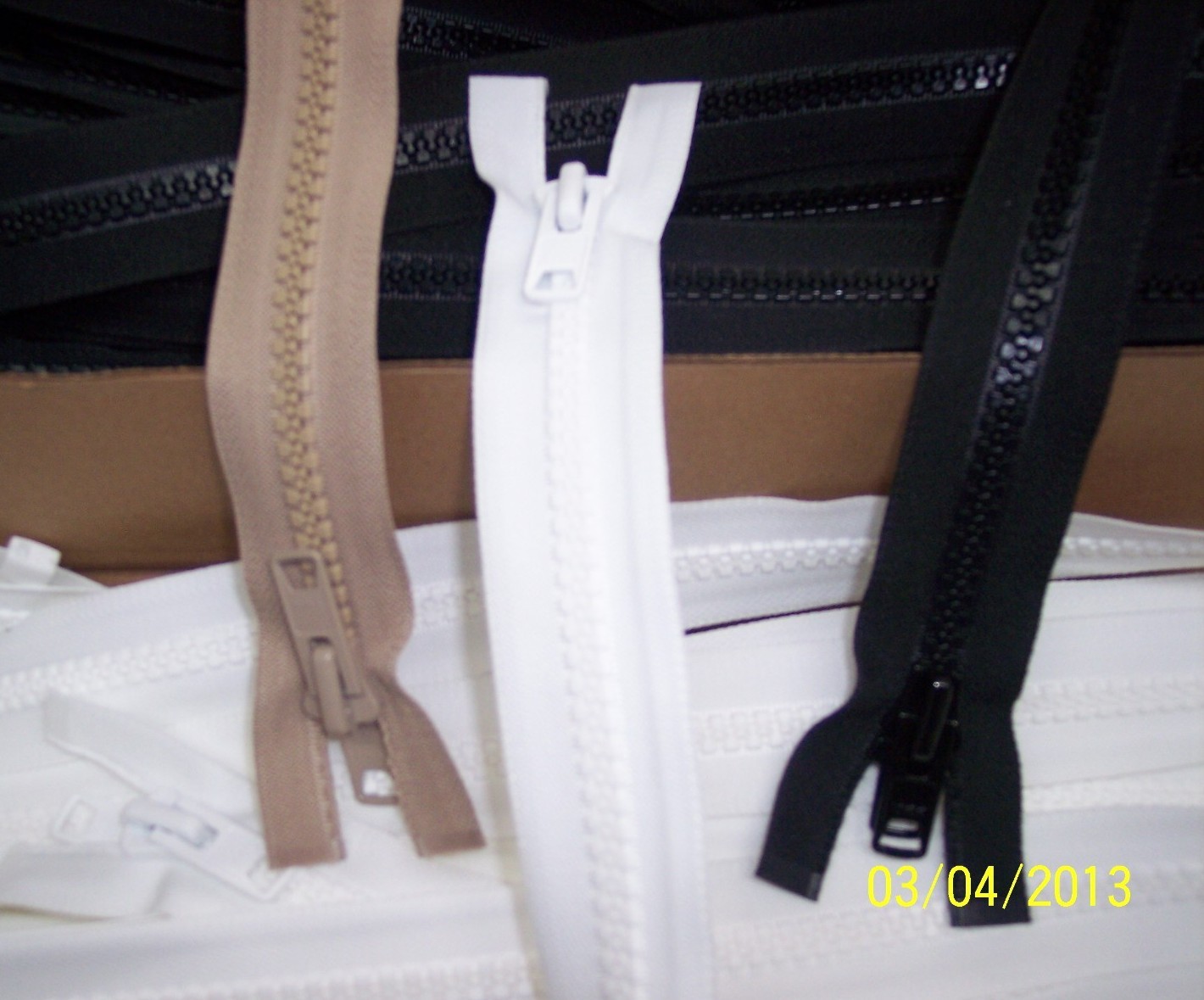 #10 YKK Marine Zippers Black Beige White 6″- 240″ Heavy Duty Separating UV Boat