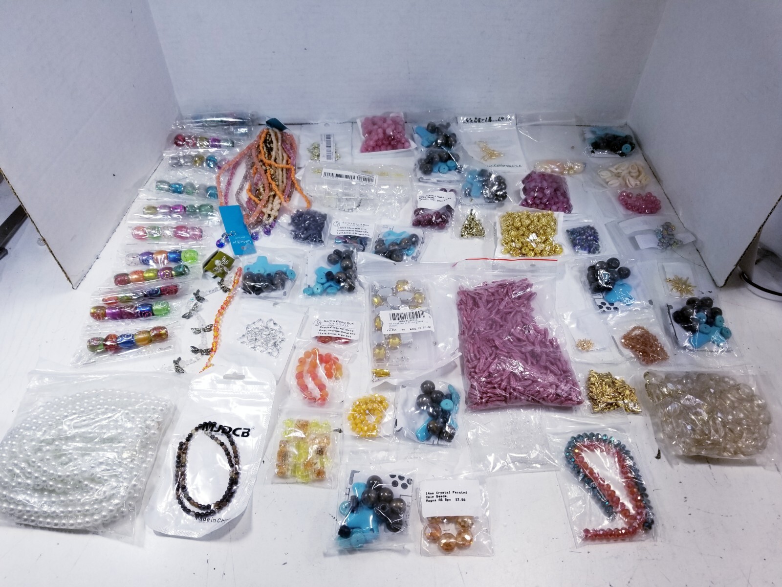 200+ Pieces Miscellaneous Themed Jewelry Making Kit – Earthy (YK04)