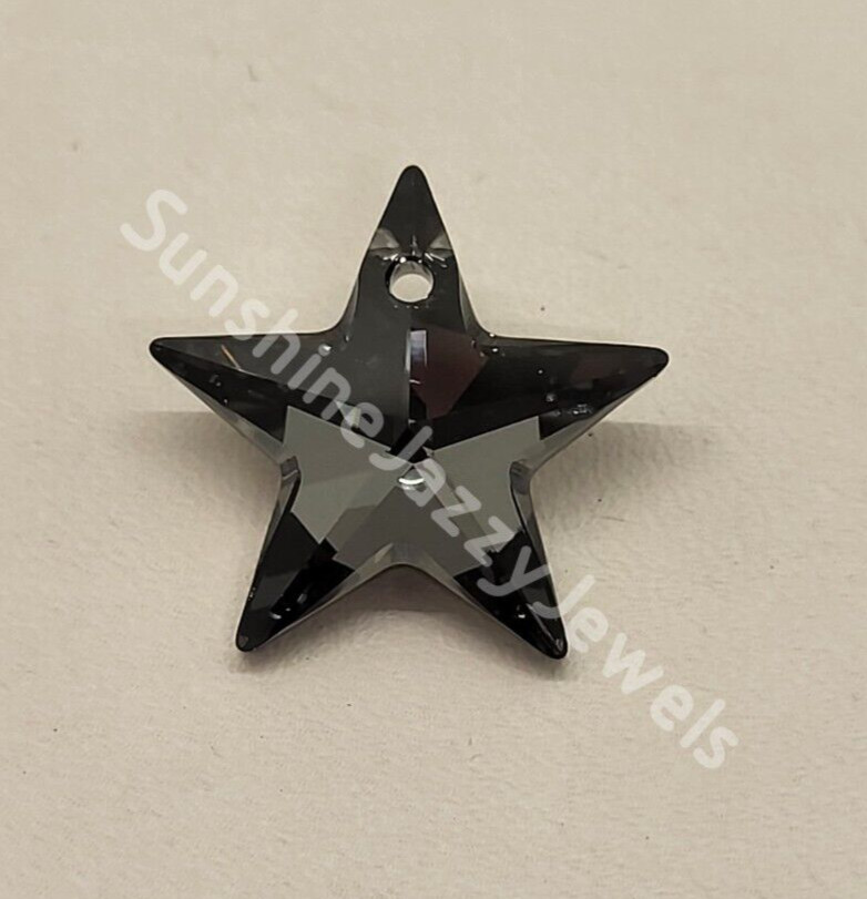 Swarovski Crystal Silver Night 20mm Star 6714 Pendant; Metallic Silver Color Mix