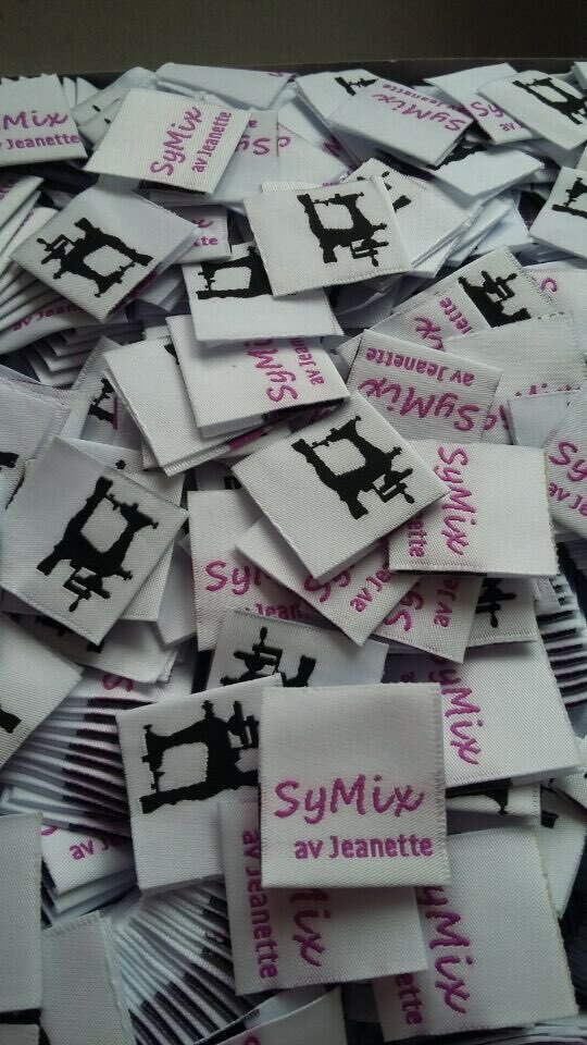 1000pcs customized garment labels woven or printed labels clothing main labels