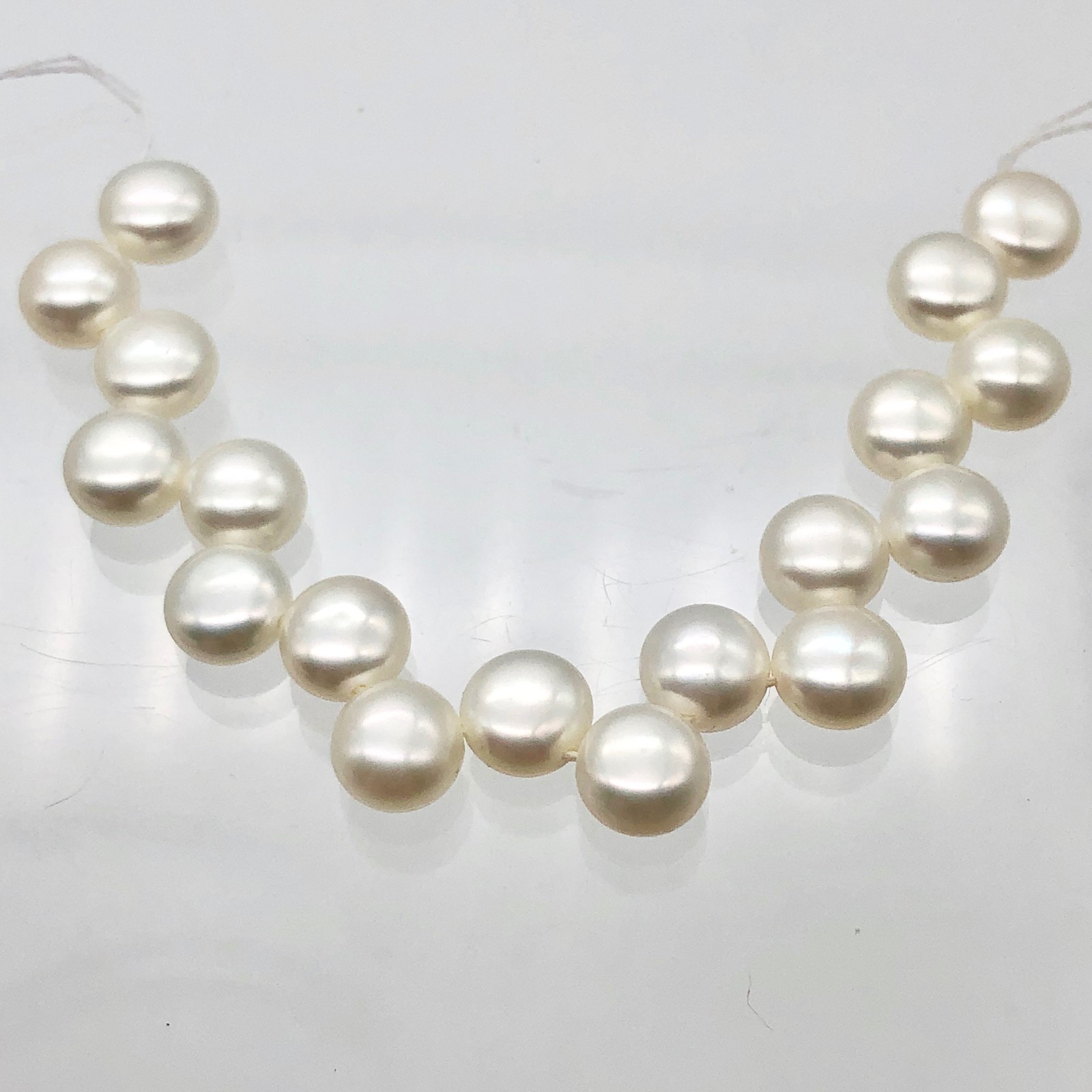 Unique Creamy top-Drill FW Button Pearls | 7×5-7.5x5mm | 18 Pearls |