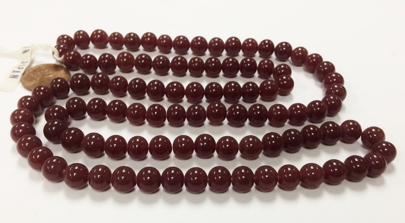 100 VINTAGE JAPANESE CHERRY BRAND GLASS DARK CARNELIAN 8mm. ROUND BEADS 4559