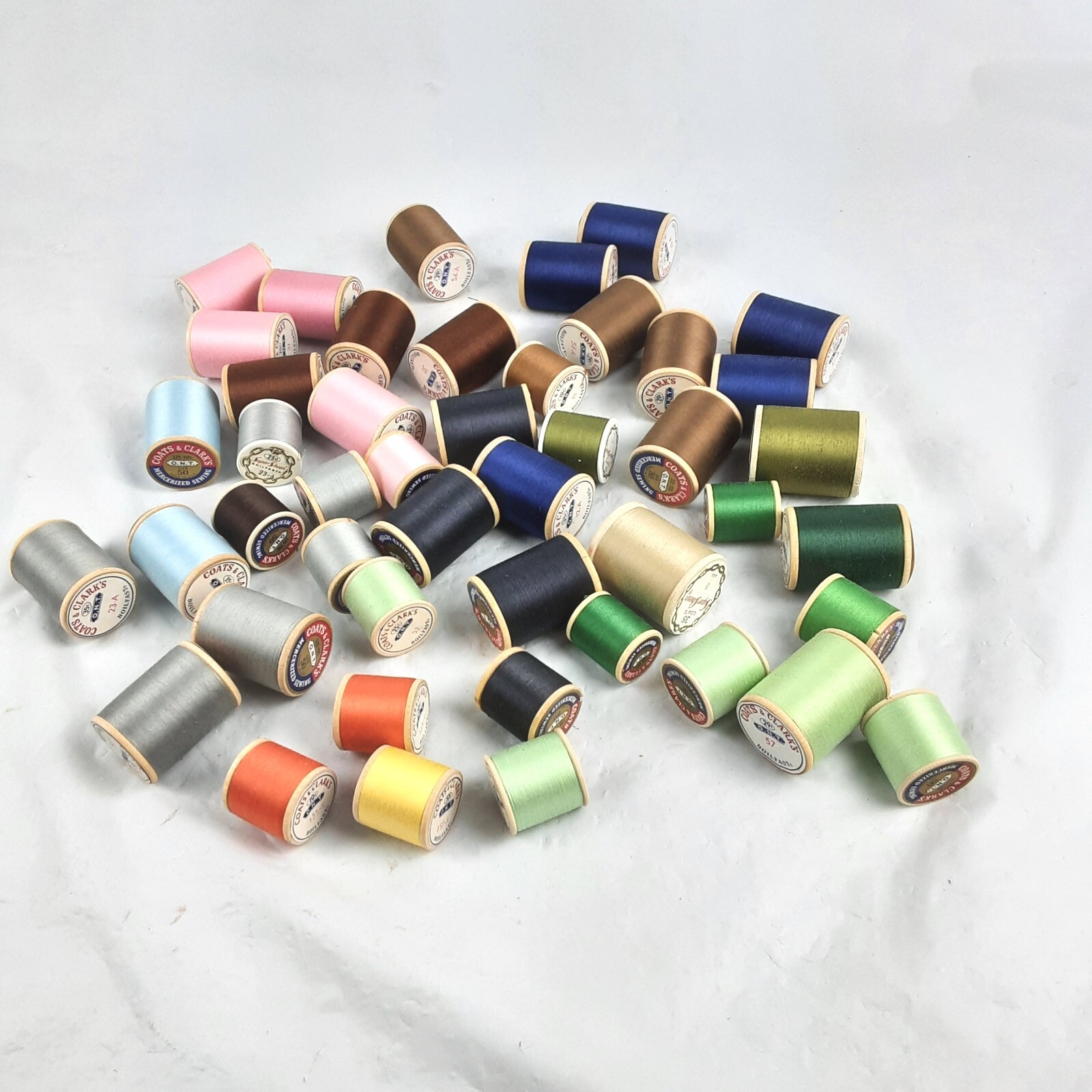 Multi Lot of 46 Varies Threads Multicolor Coats & Clarks, JP & Coats