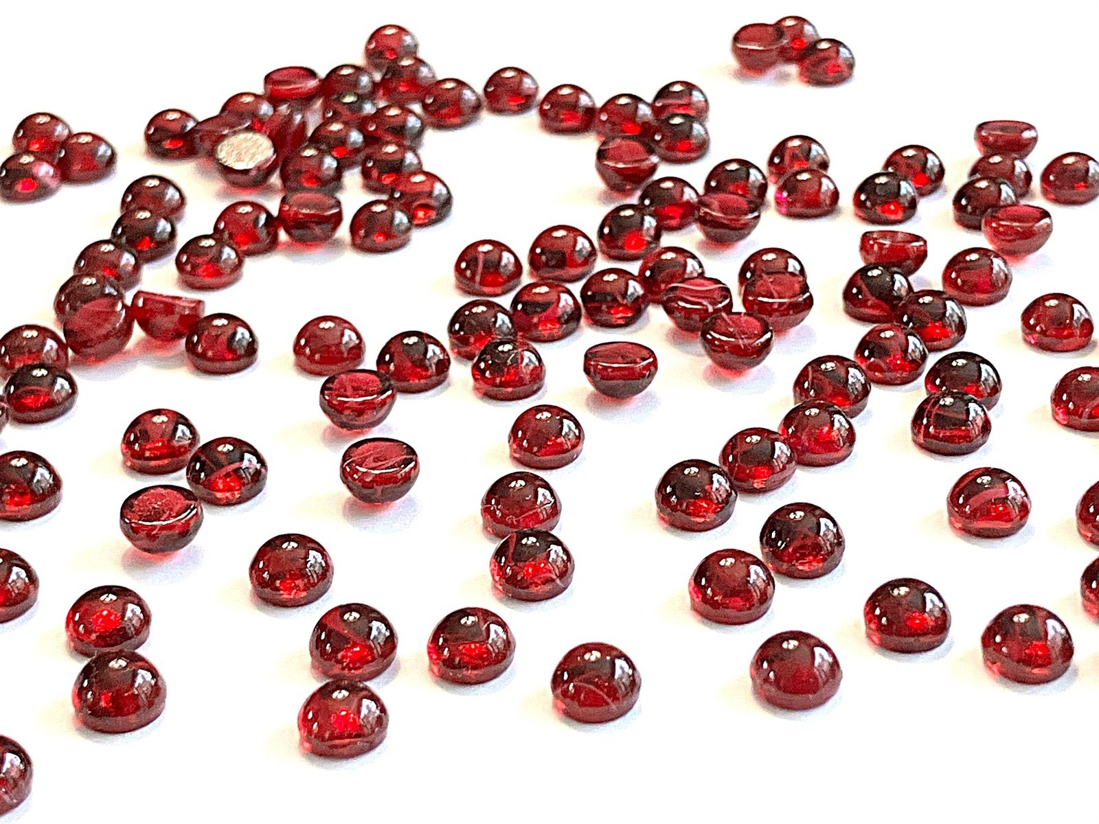 50 Vintage Preciosa Czech Glass Ruby White Swirl Flawed 5mm Round Cabochons D220