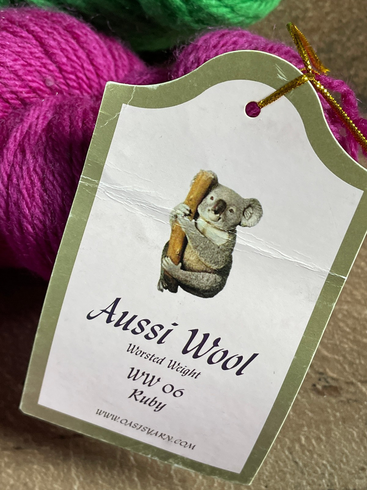 Aussi Australian Wool Lot 5 skeins Dyed Yellow Green Magenta Natural Yarn NWT